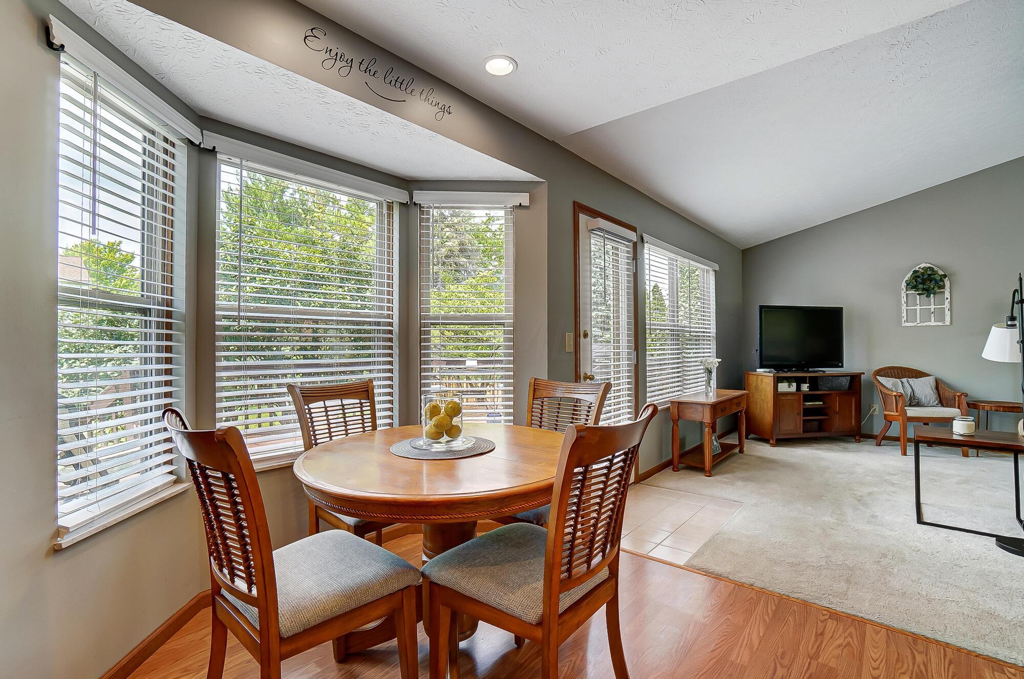 3323 Darby Glen Boulevard