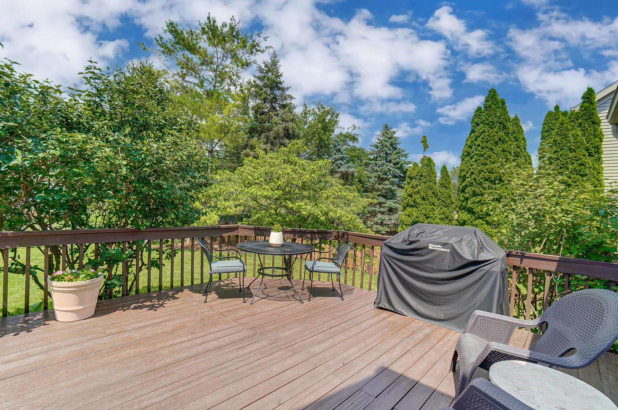 3323 Darby Glen Boulevard