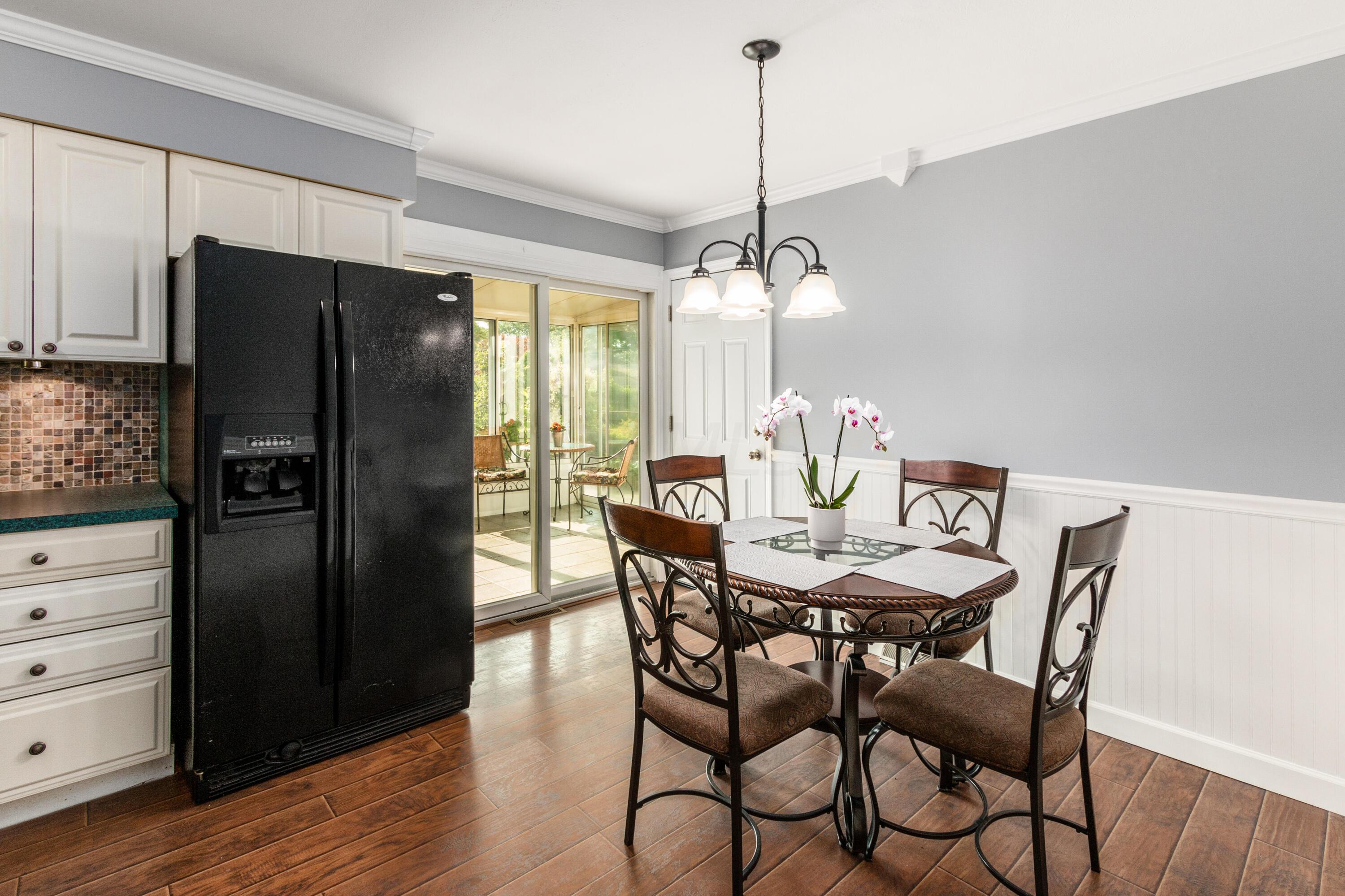 440 Deerwood Avenue E