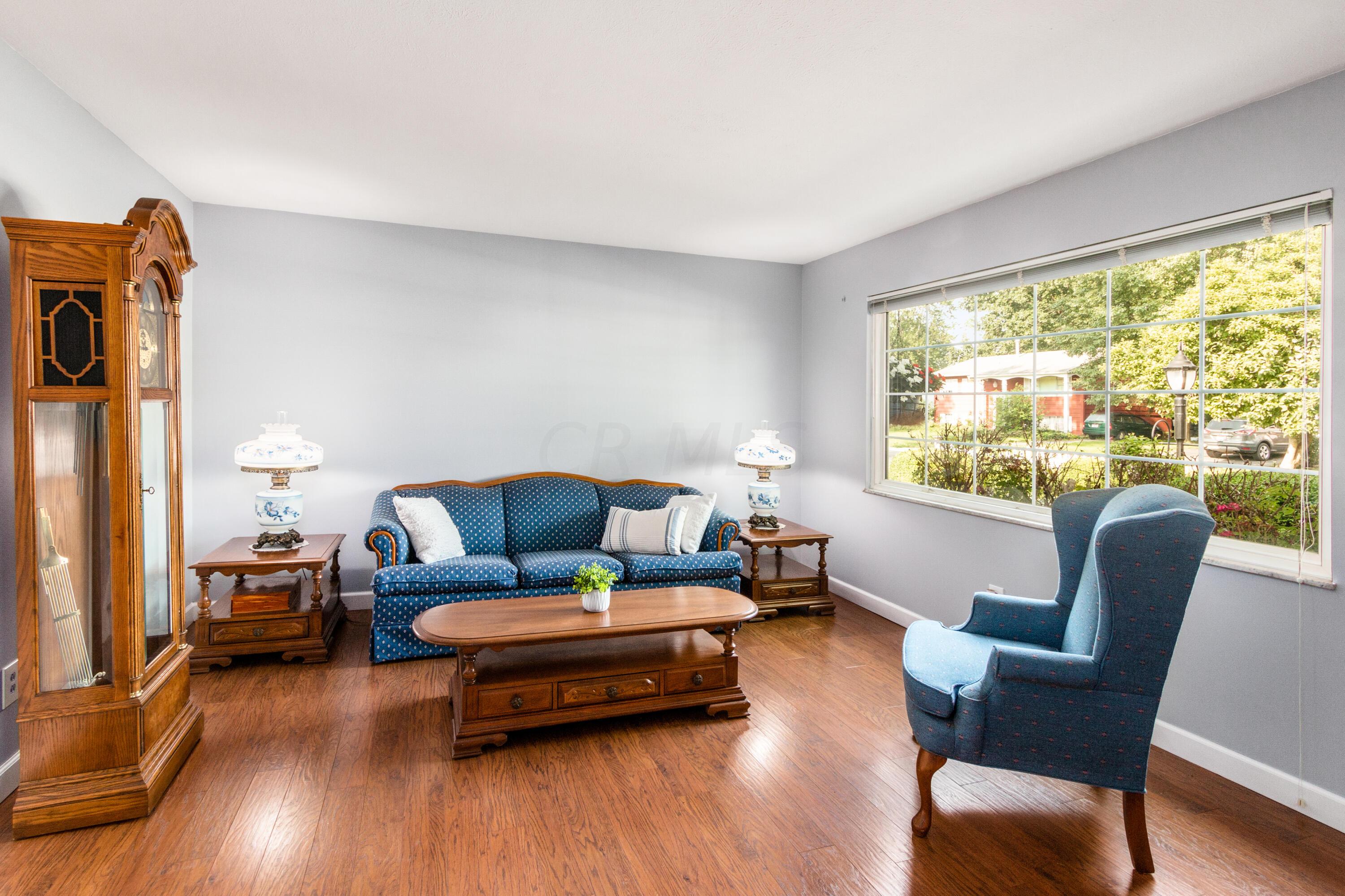 440 Deerwood Avenue E