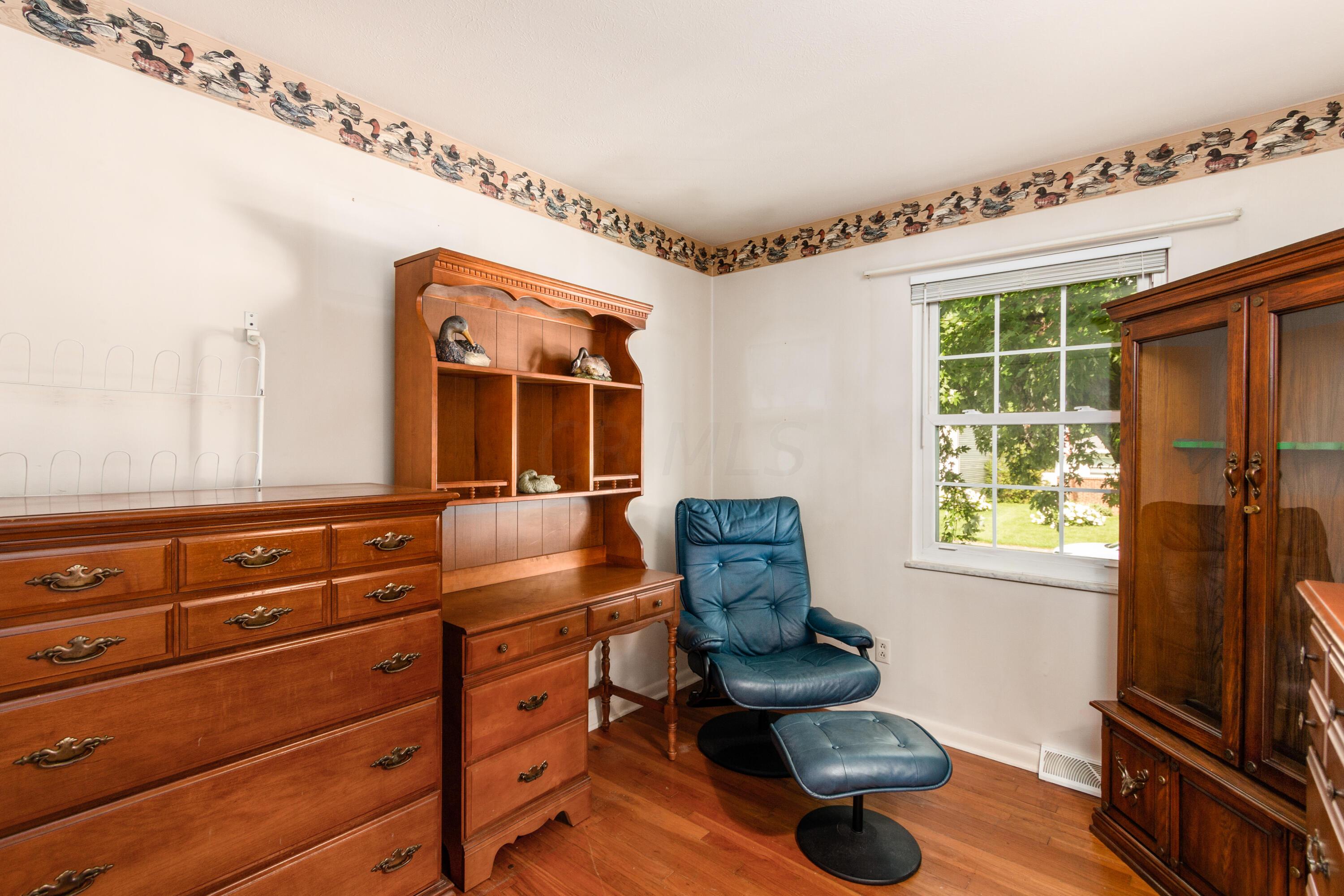 440 Deerwood Avenue E