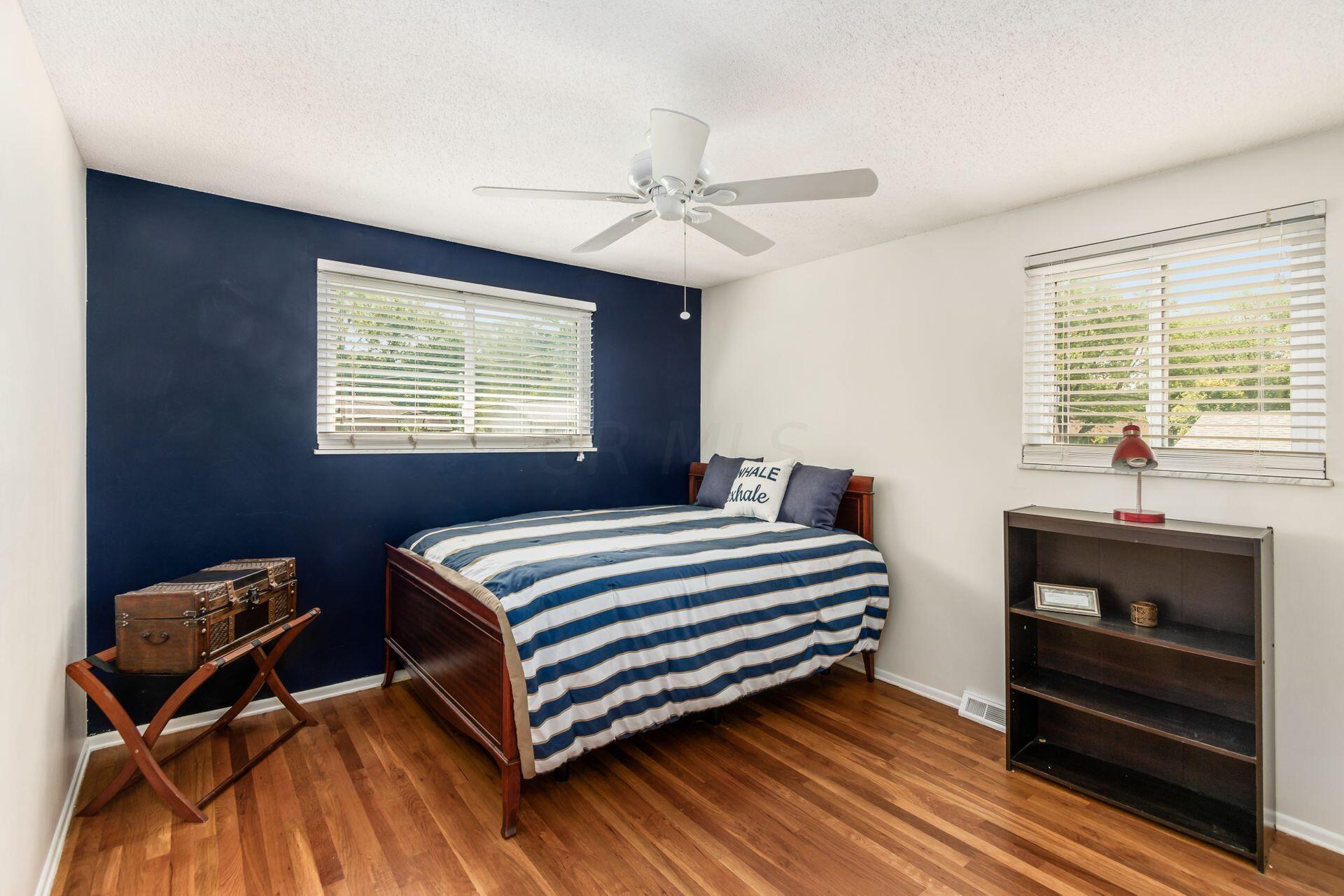 548 Leacrest Place W