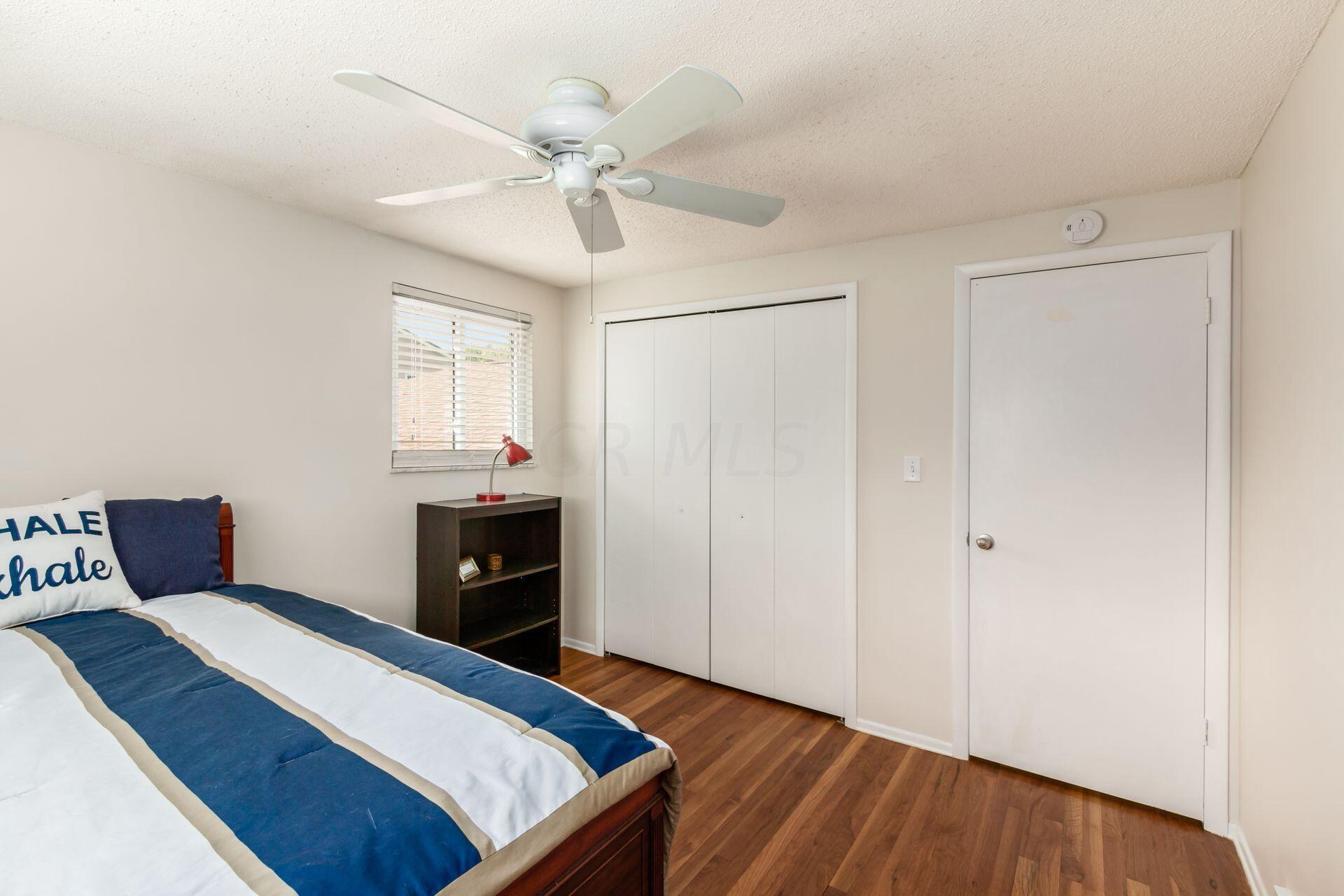 548 Leacrest Place W