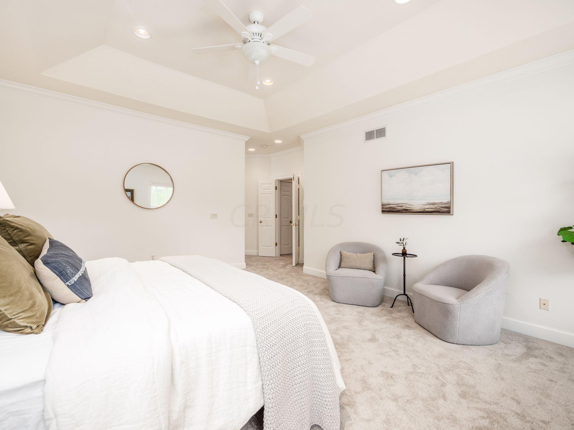 5075 Highland Lakes Avenue