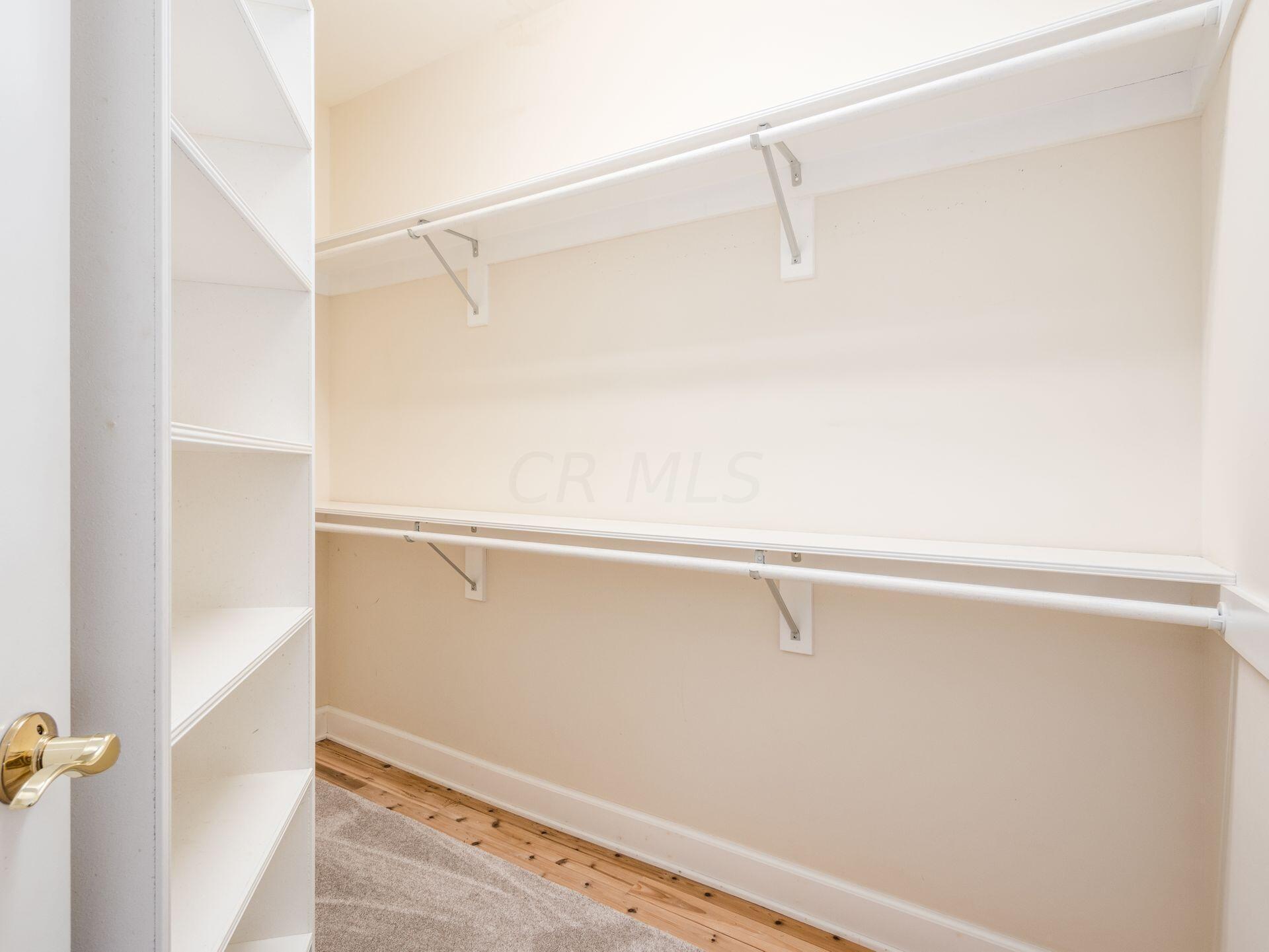 5075 Highland Lakes Avenue