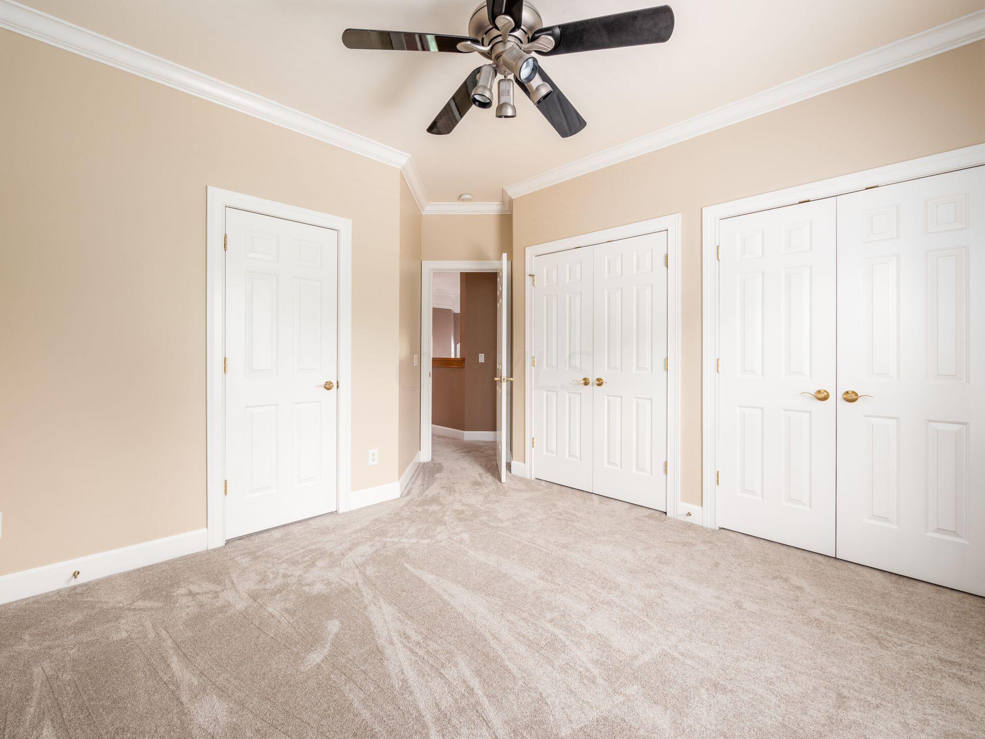 5075 Highland Lakes Avenue