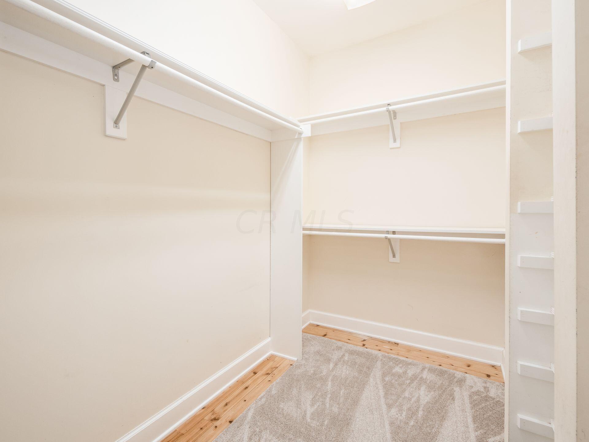 5075 Highland Lakes Avenue