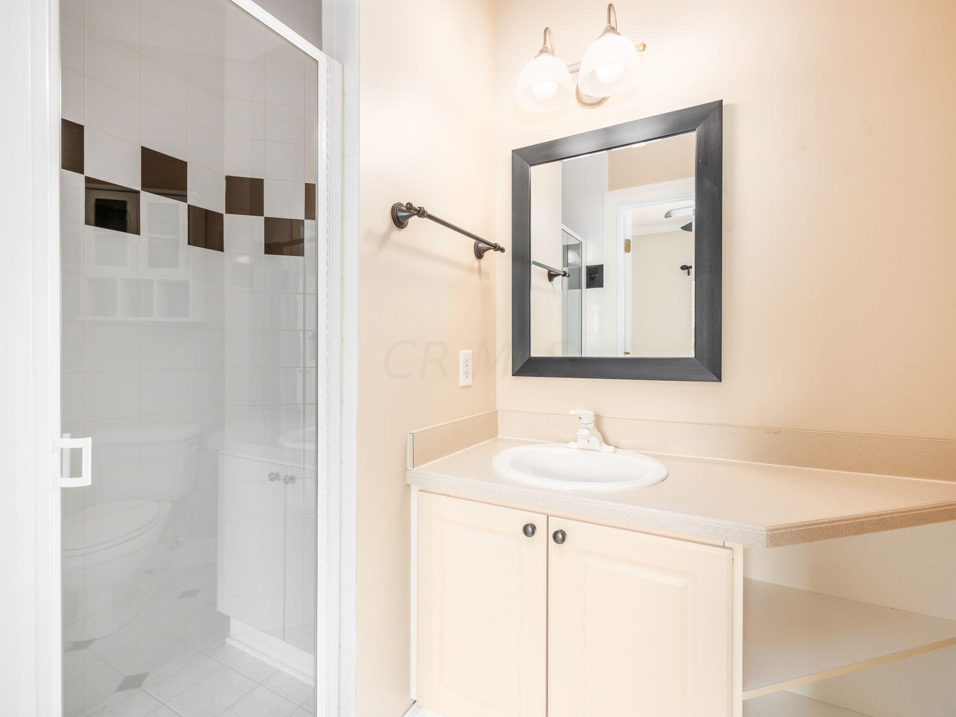 5075 Highland Lakes Avenue