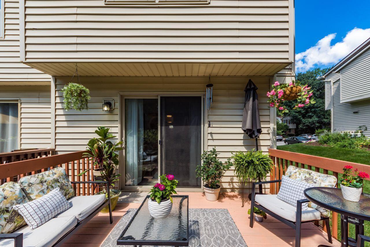 508 Foxtrail Circle W, 28