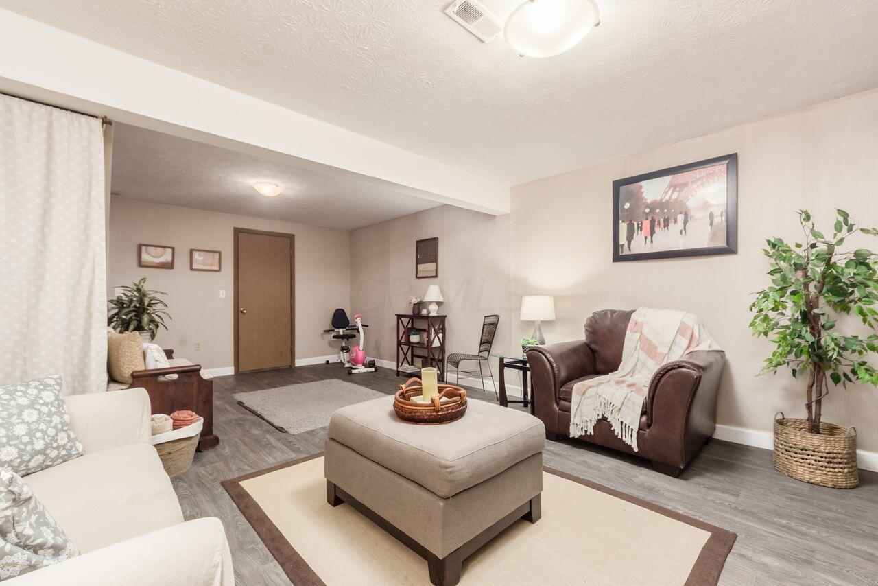 508 Foxtrail Circle W, 28