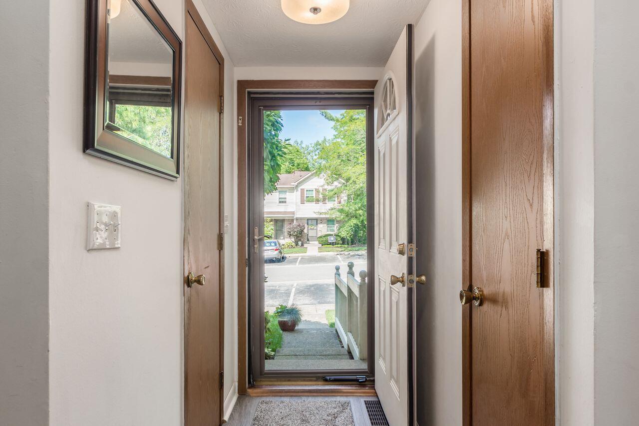 508 Foxtrail Circle W, 28