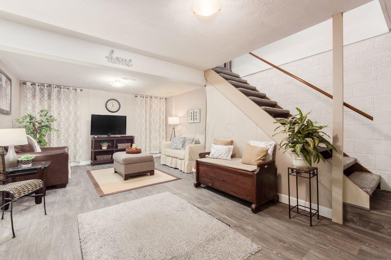 508 Foxtrail Circle W, 28