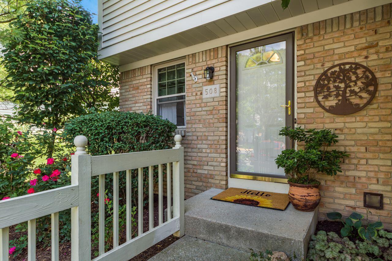 508 Foxtrail Circle W, 28