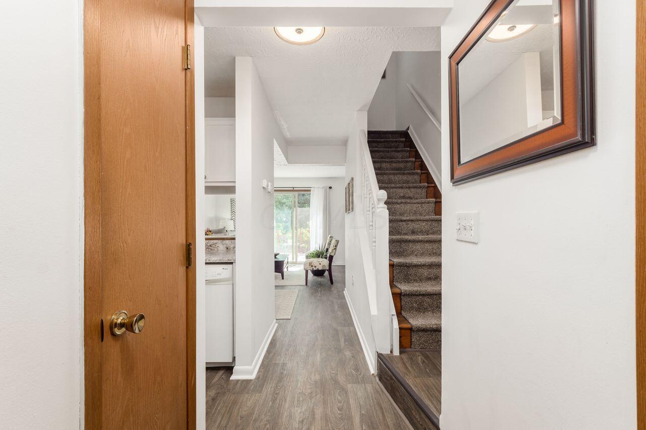 508 Foxtrail Circle W, 28