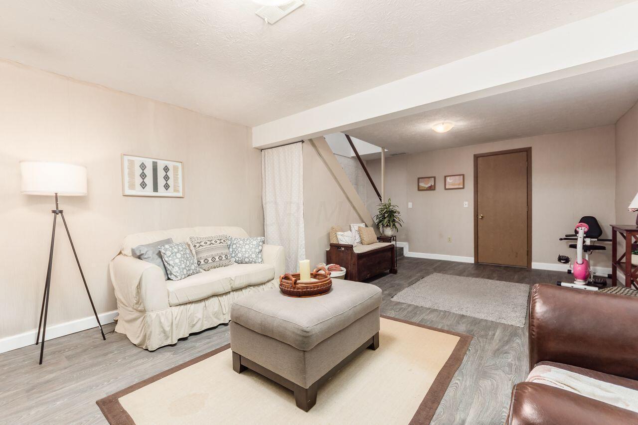 508 Foxtrail Circle W, 28