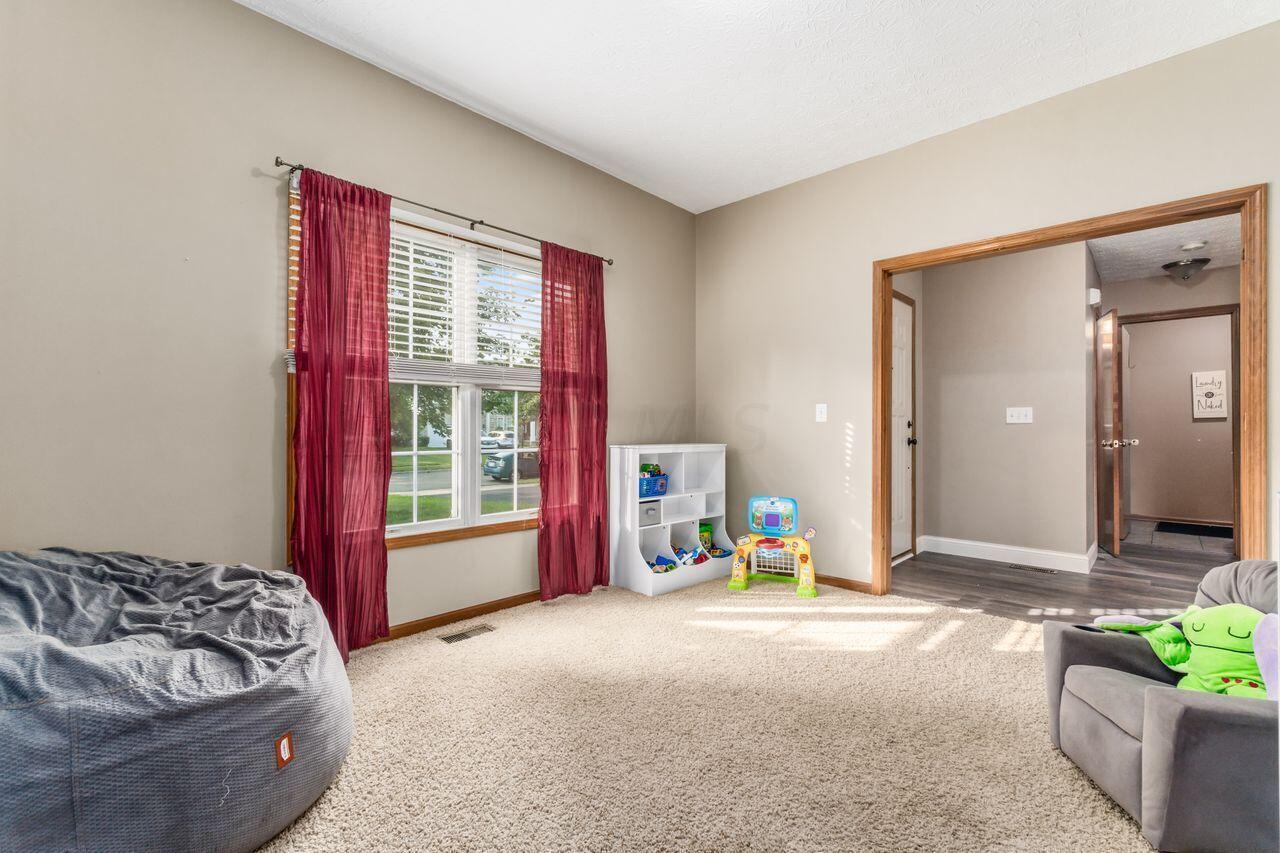 998 Gray Drive