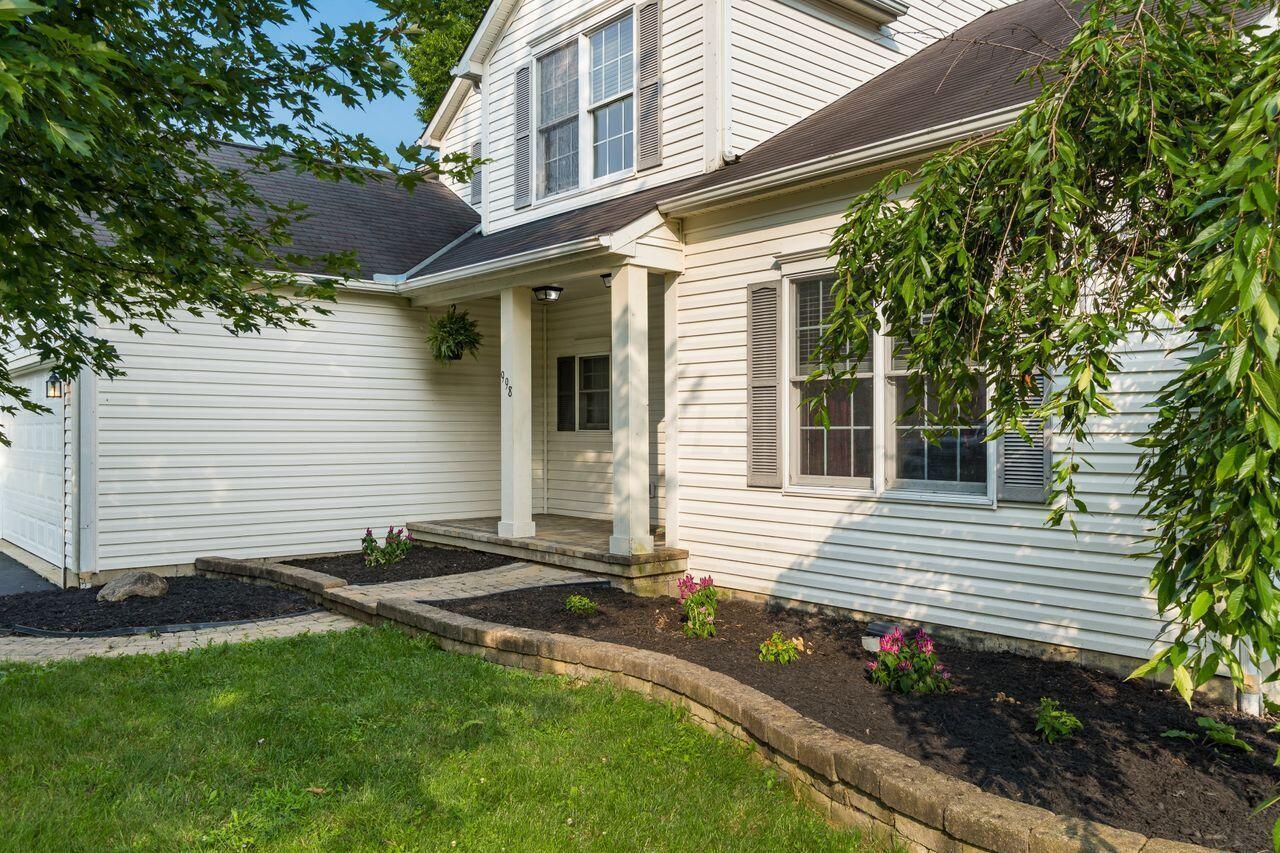 998 Gray Drive