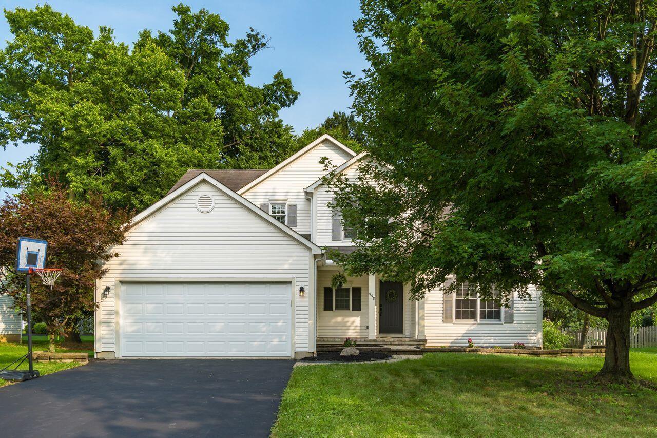 998 Gray Drive