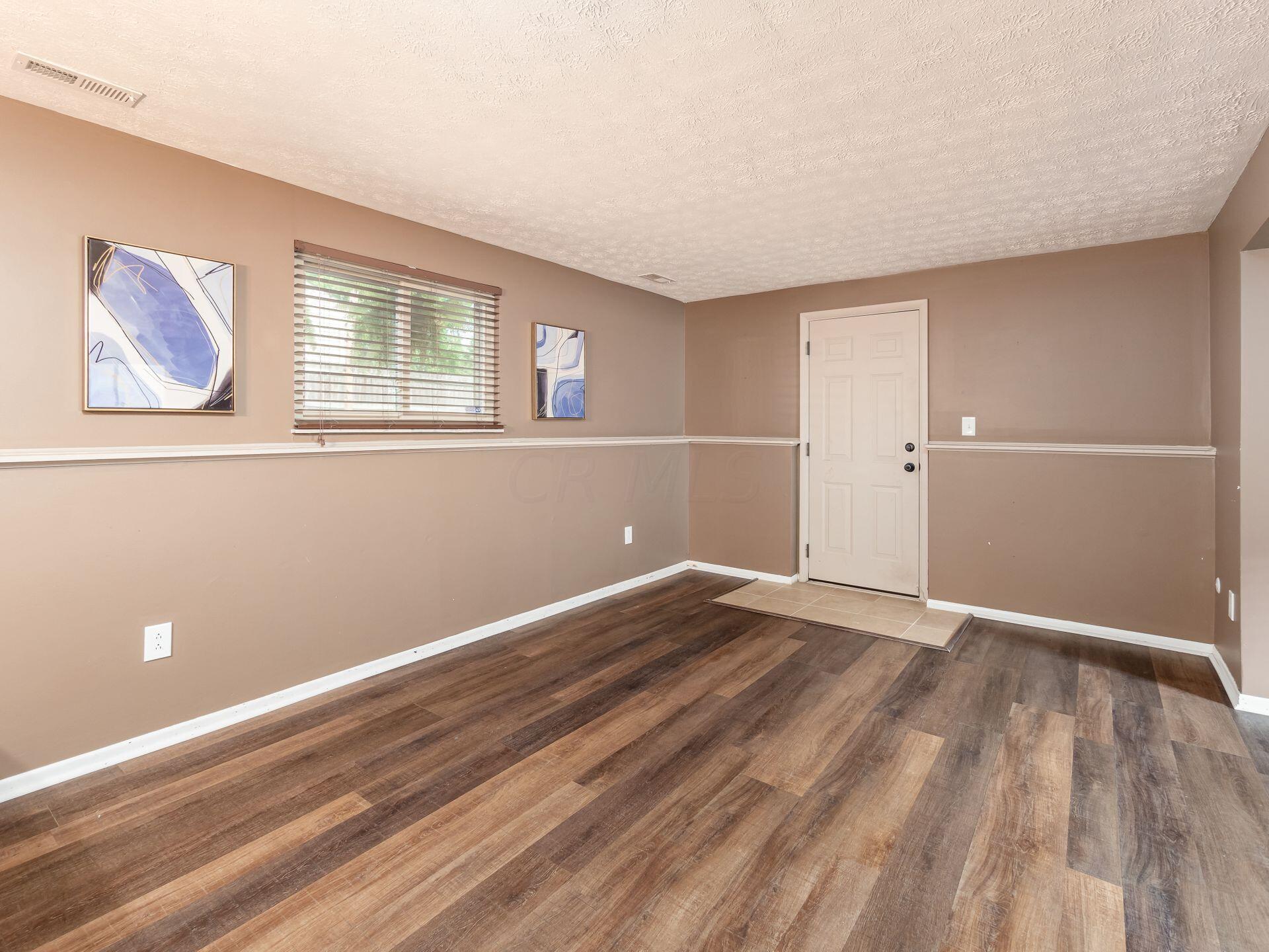 1905 High Ridge Place