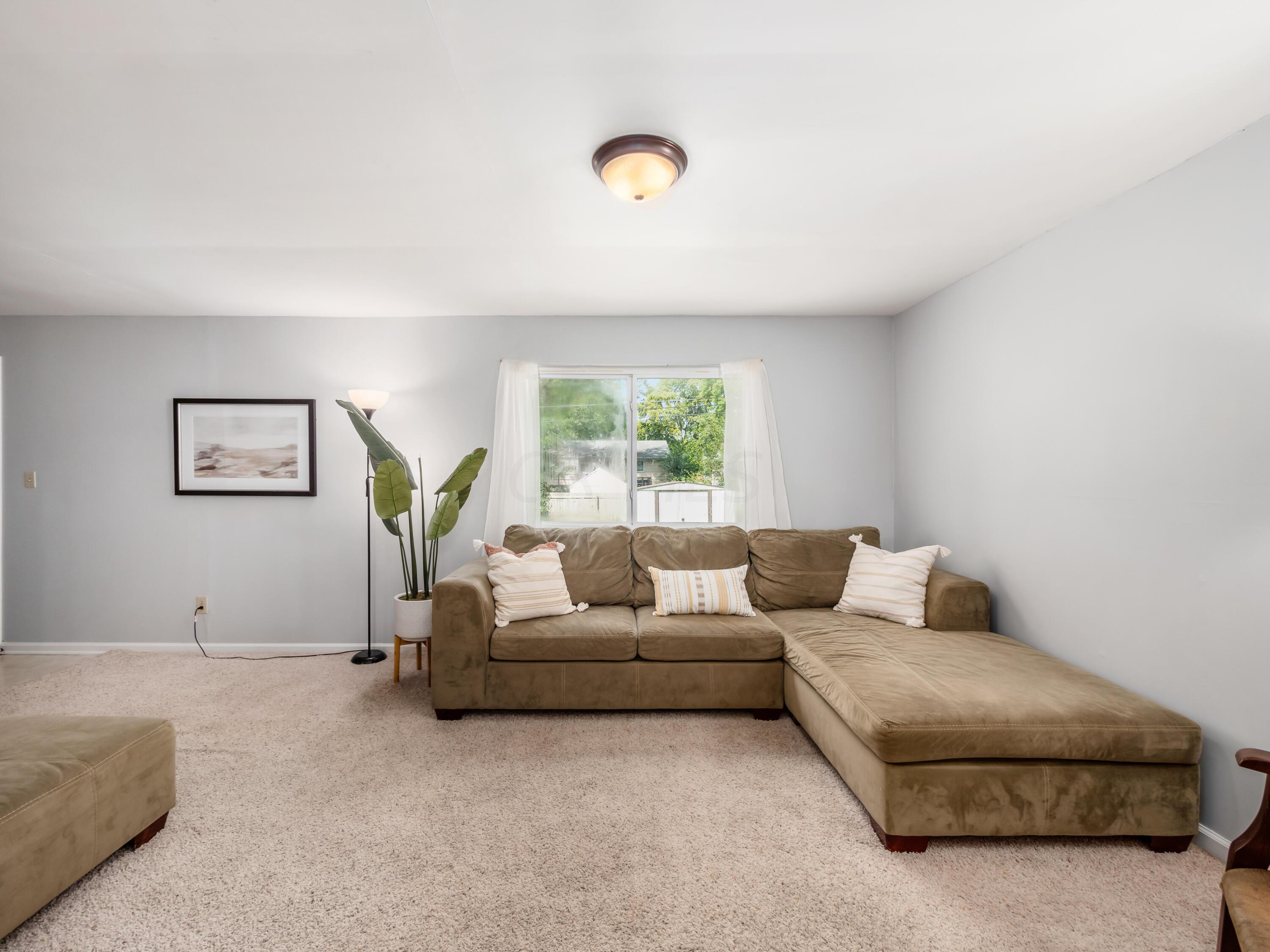 2829 Fleet Road
