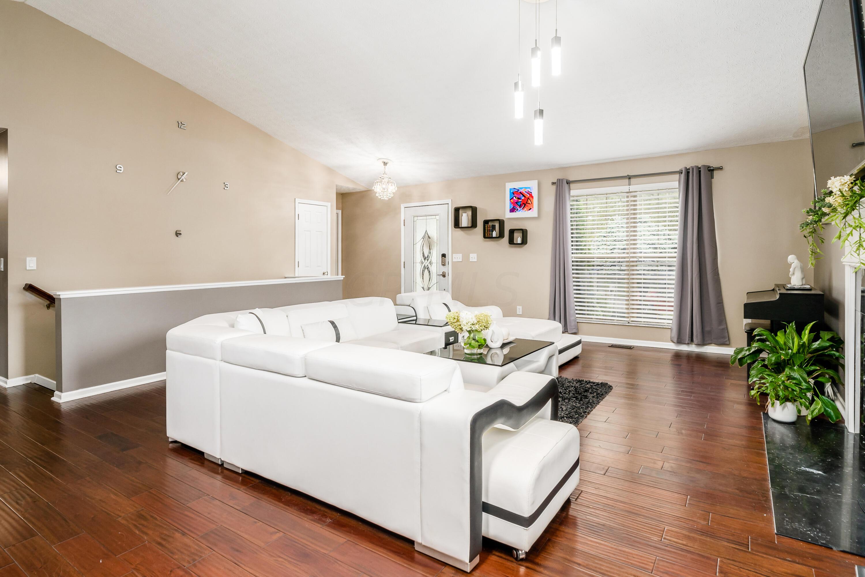 9091 Longstone Drive