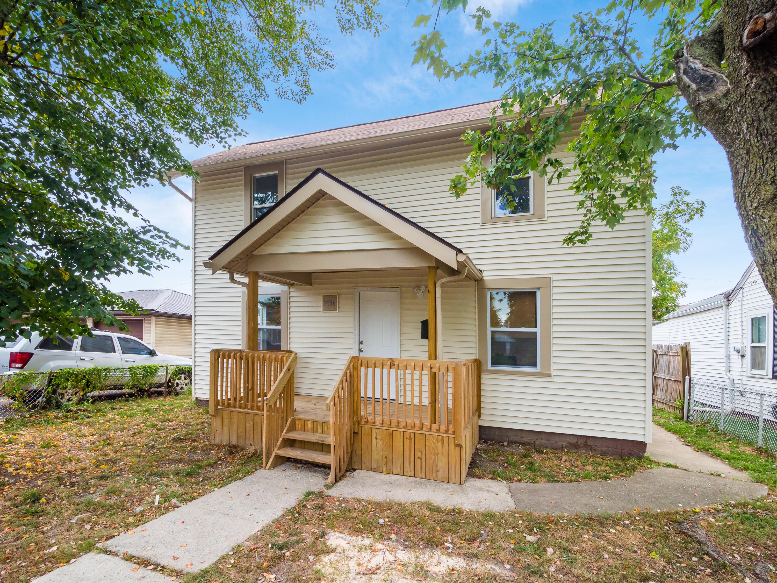 2186 Springmont Avenue