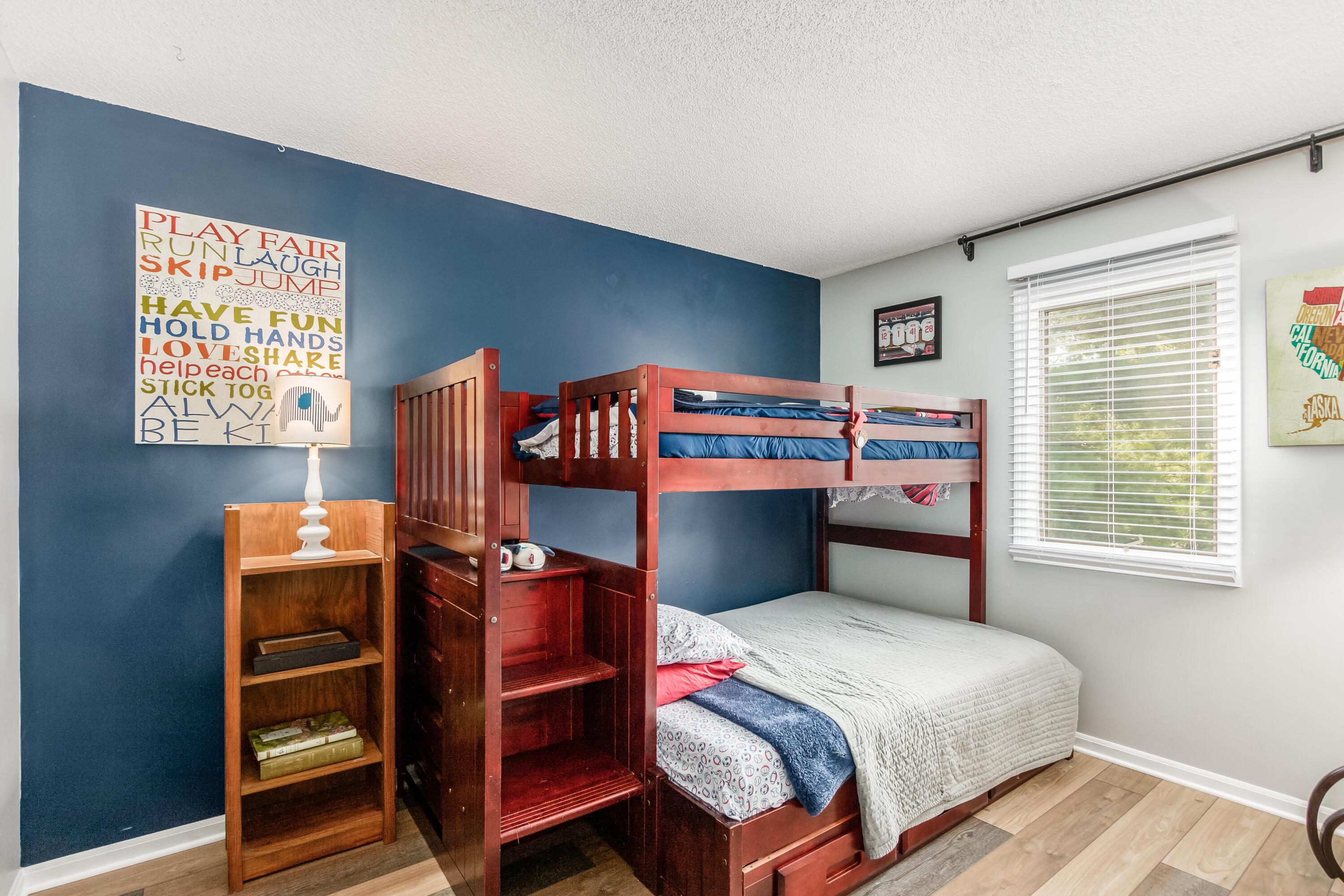 264 Briarbend Boulevard