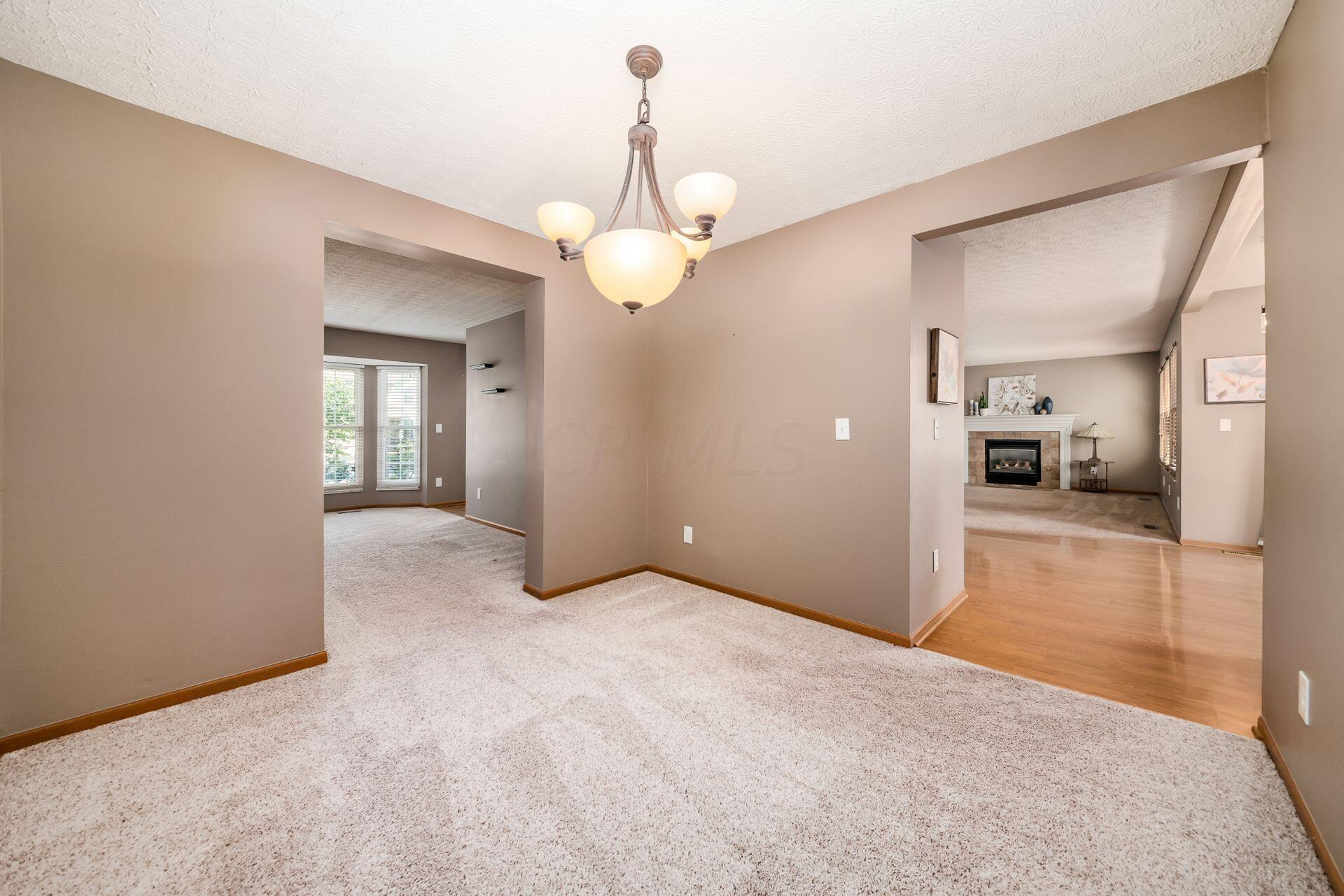 5973 Heritage Farms Court