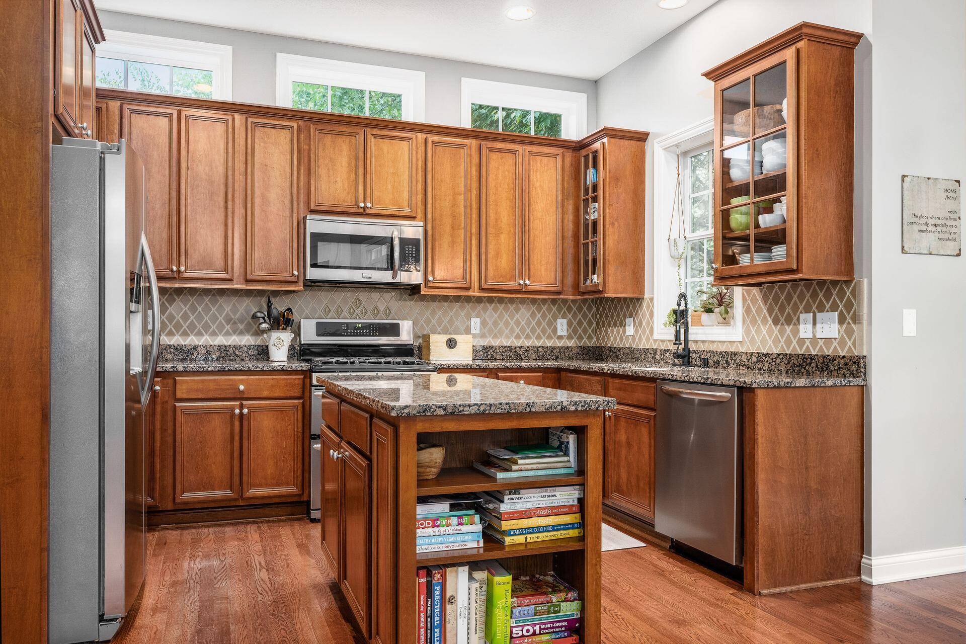 5135 Manor Ridge Court