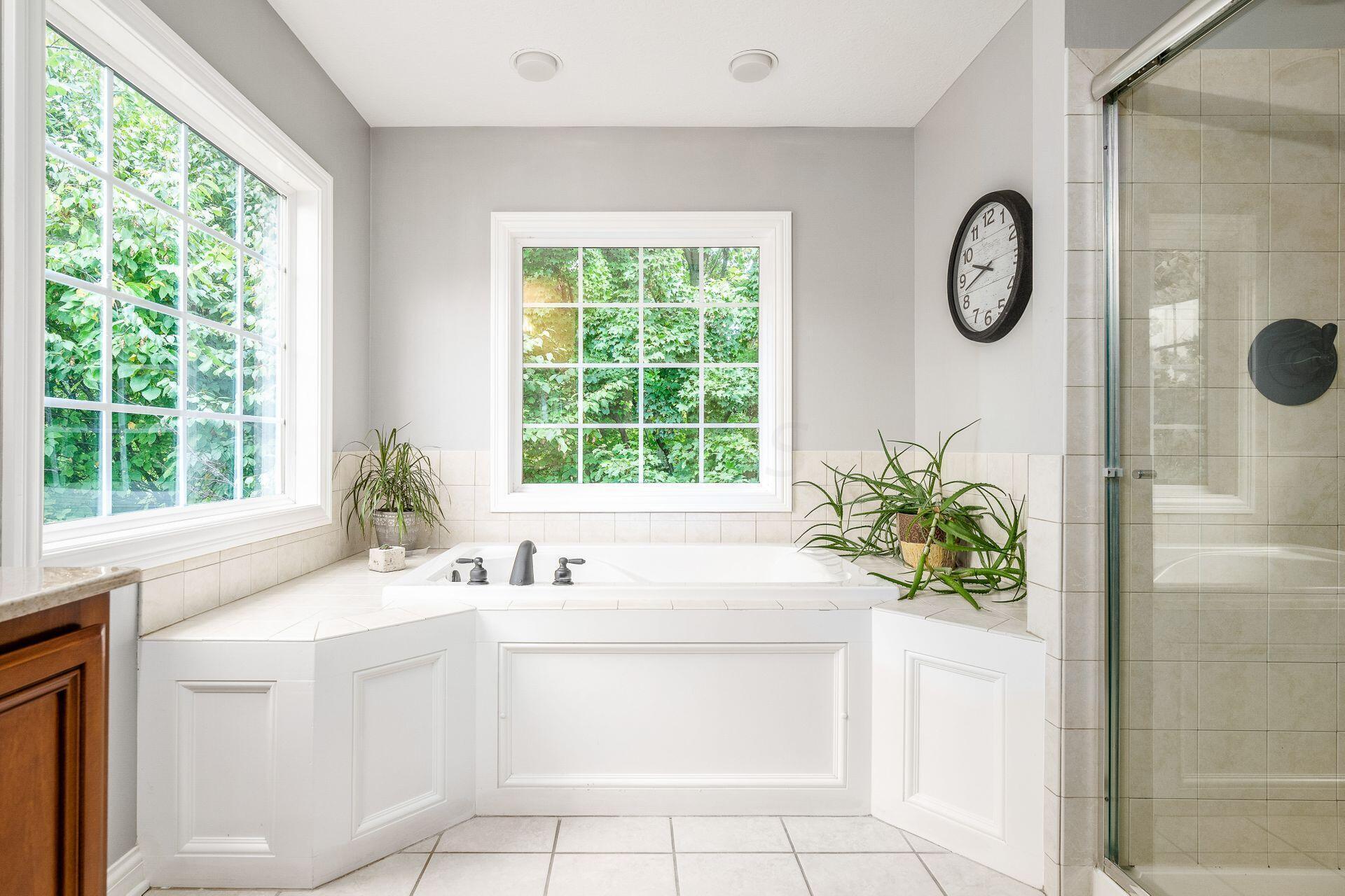 5135 Manor Ridge Court
