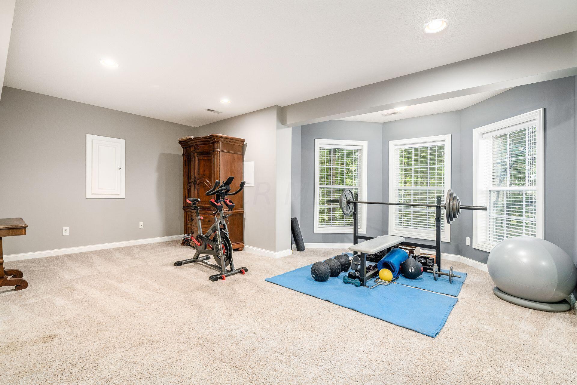 5135 Manor Ridge Court