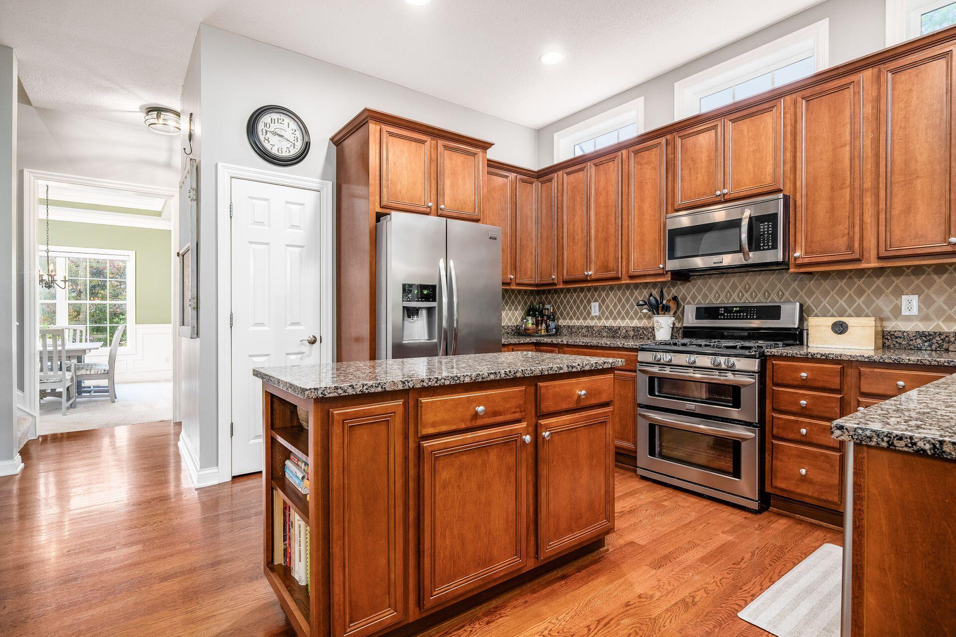 5135 Manor Ridge Court