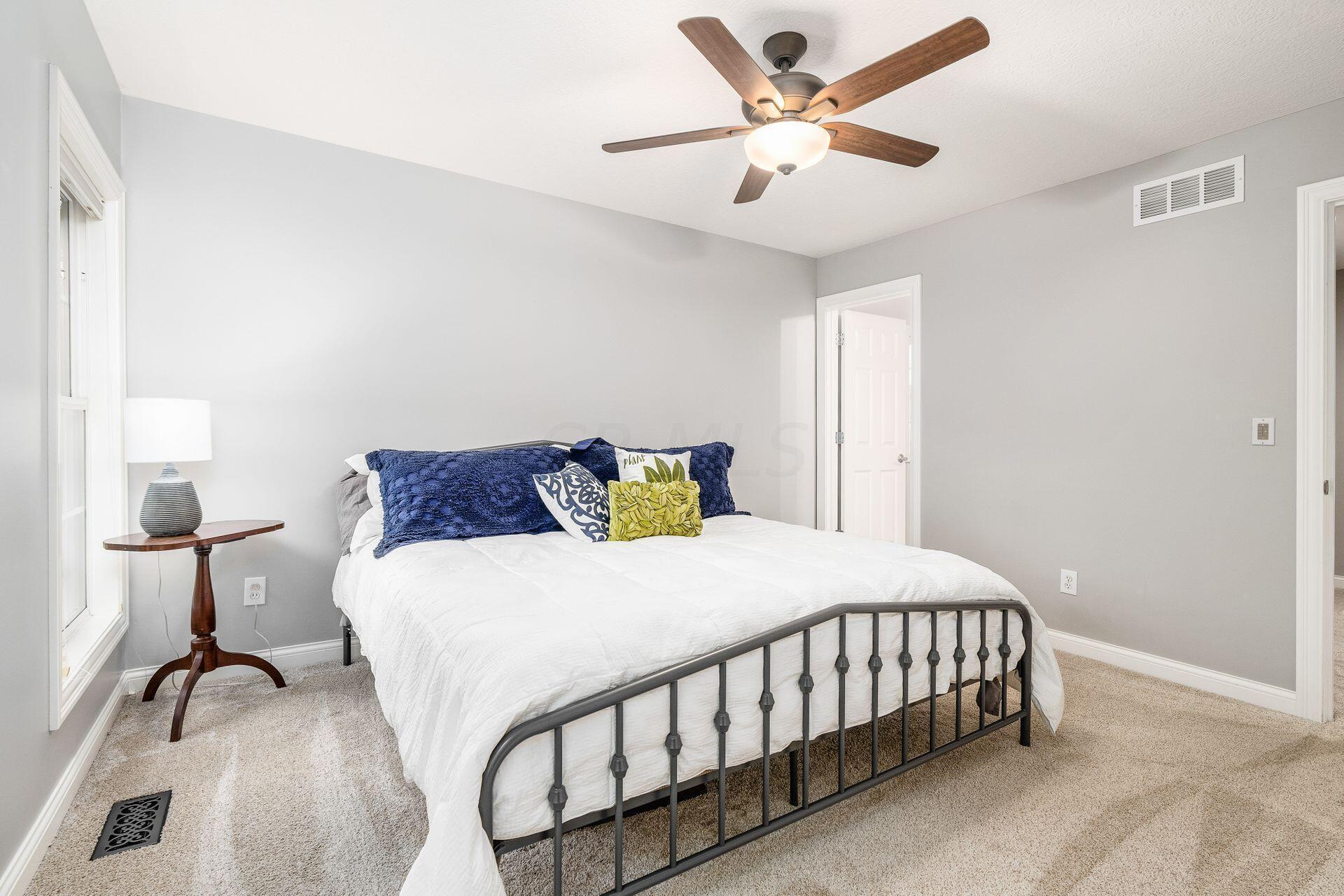 5135 Manor Ridge Court