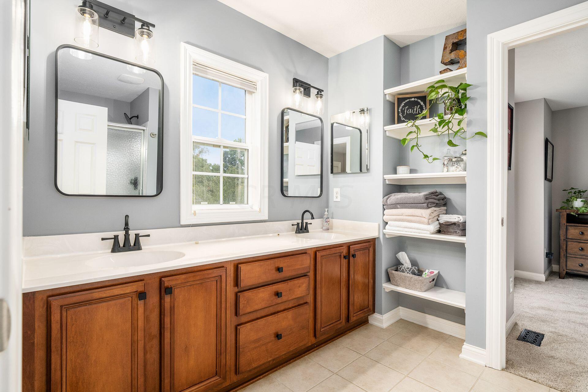 5135 Manor Ridge Court