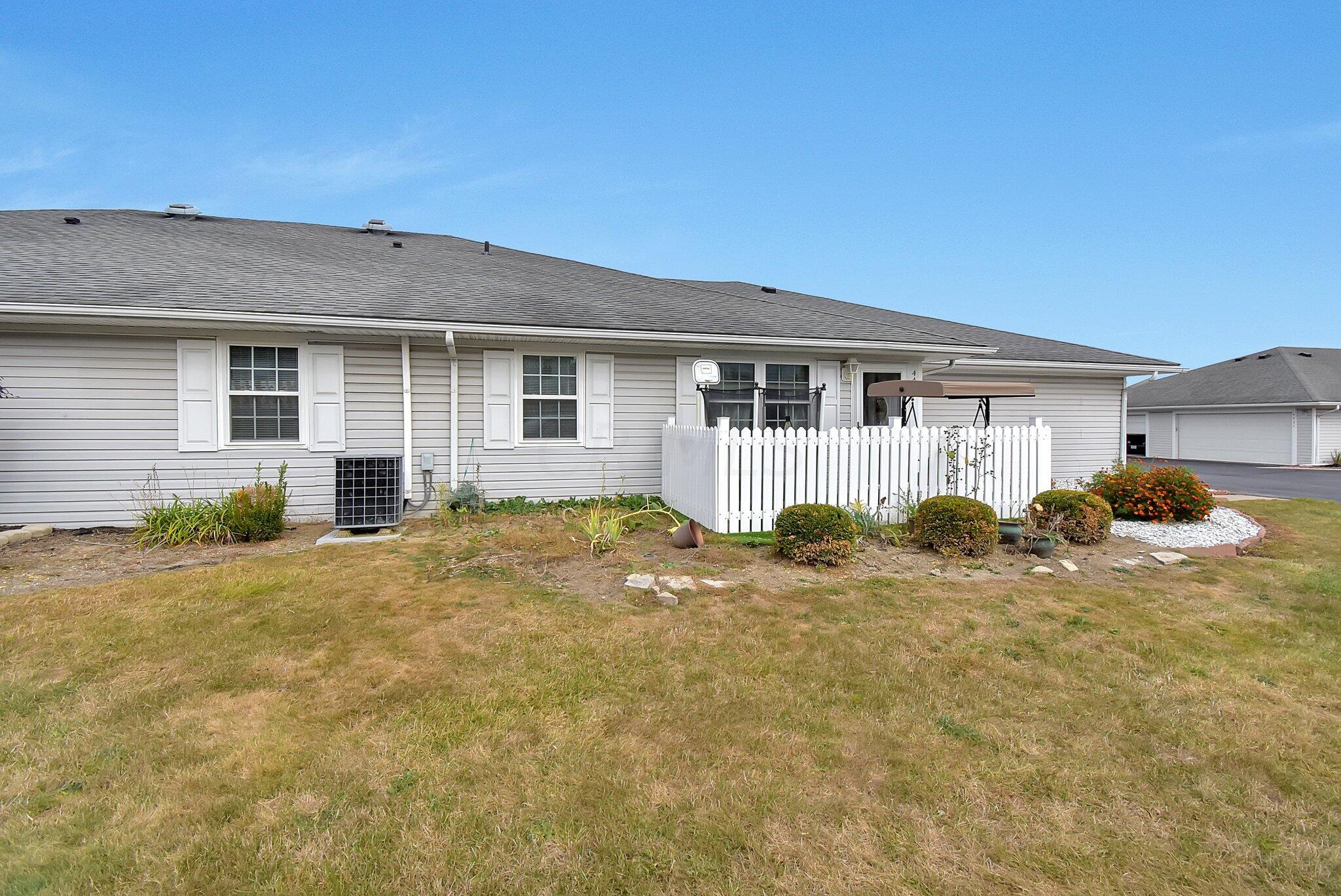 4445 Hammerton Drive, 9-C