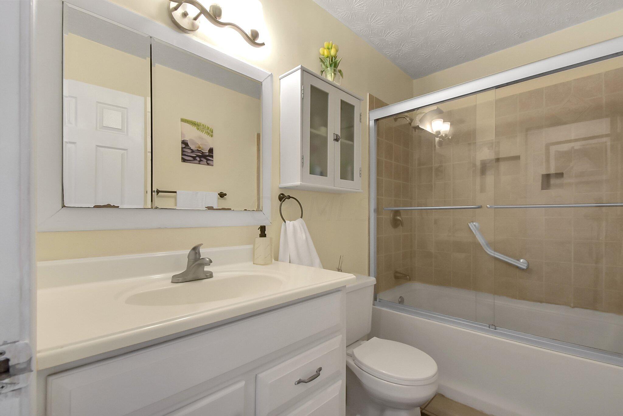 4445 Hammerton Drive, 9-C