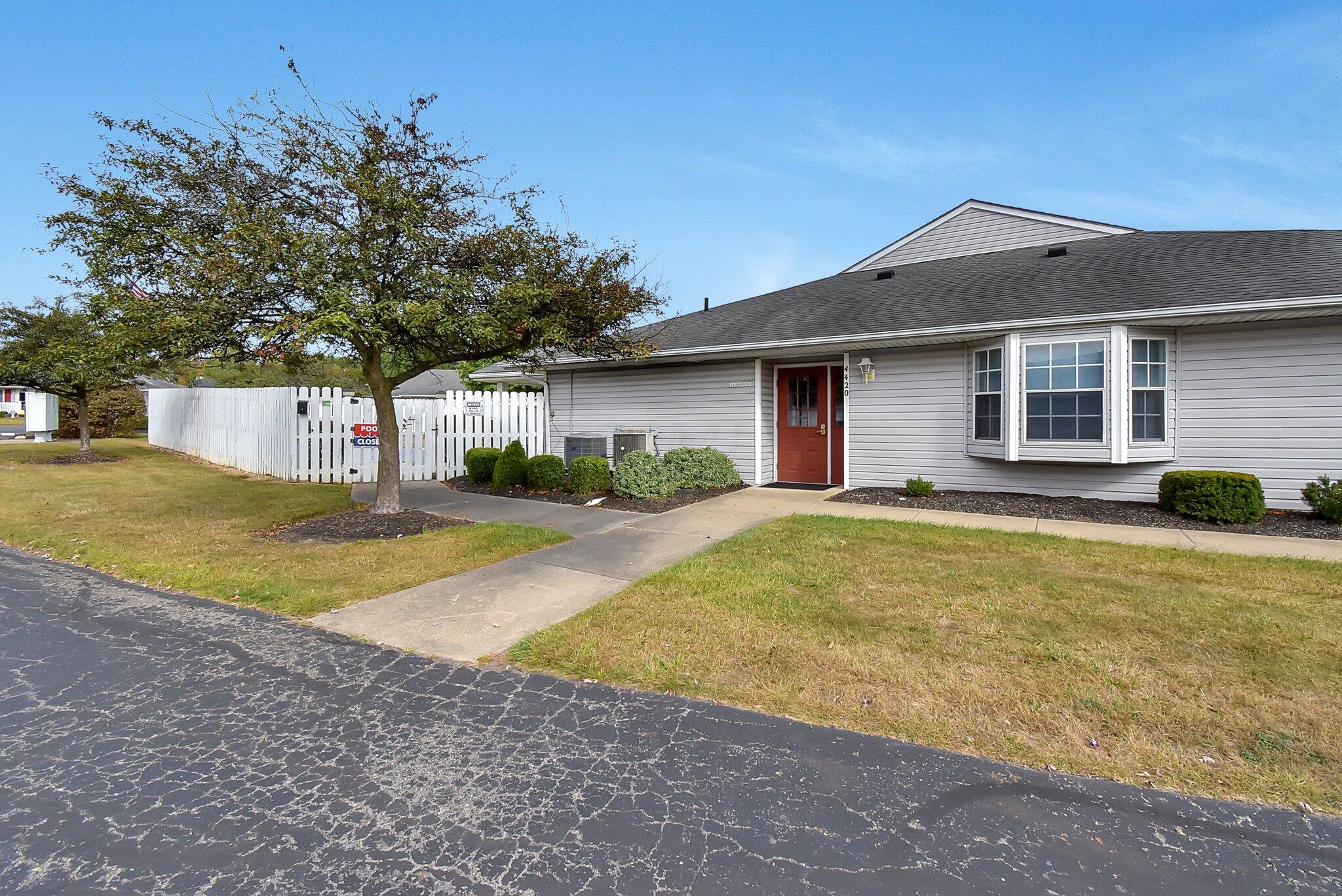 4445 Hammerton Drive, 9-C