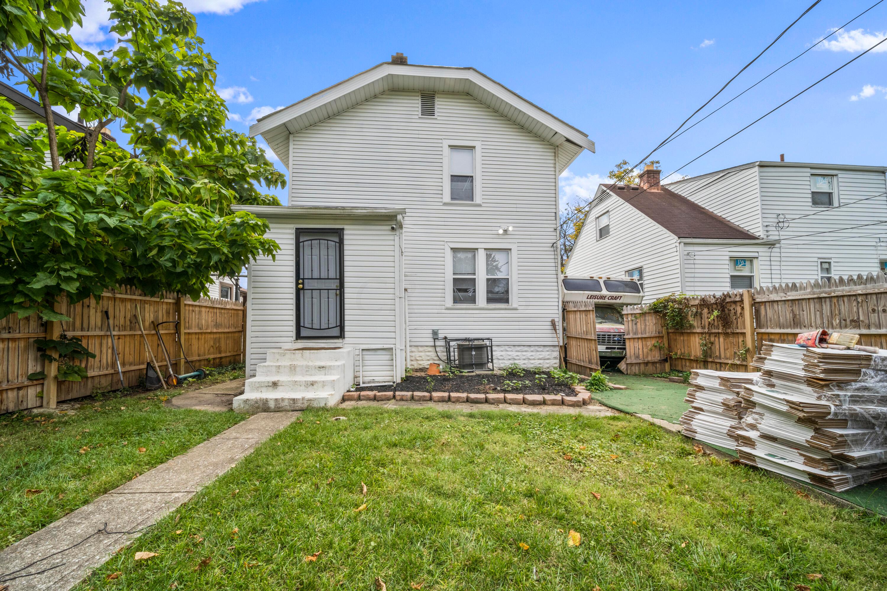 1494 E 24th Avenue
