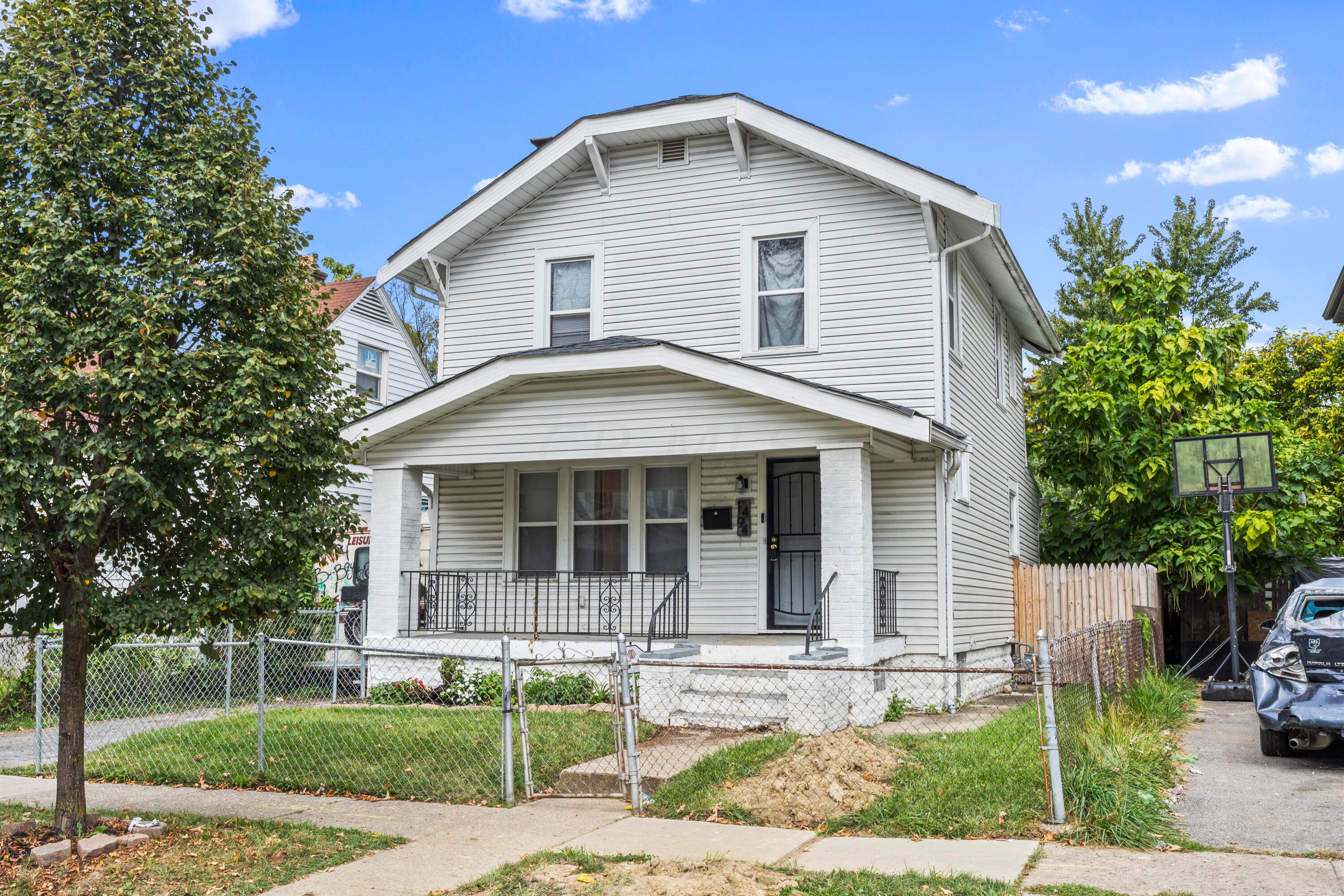 1494 E 24th Avenue