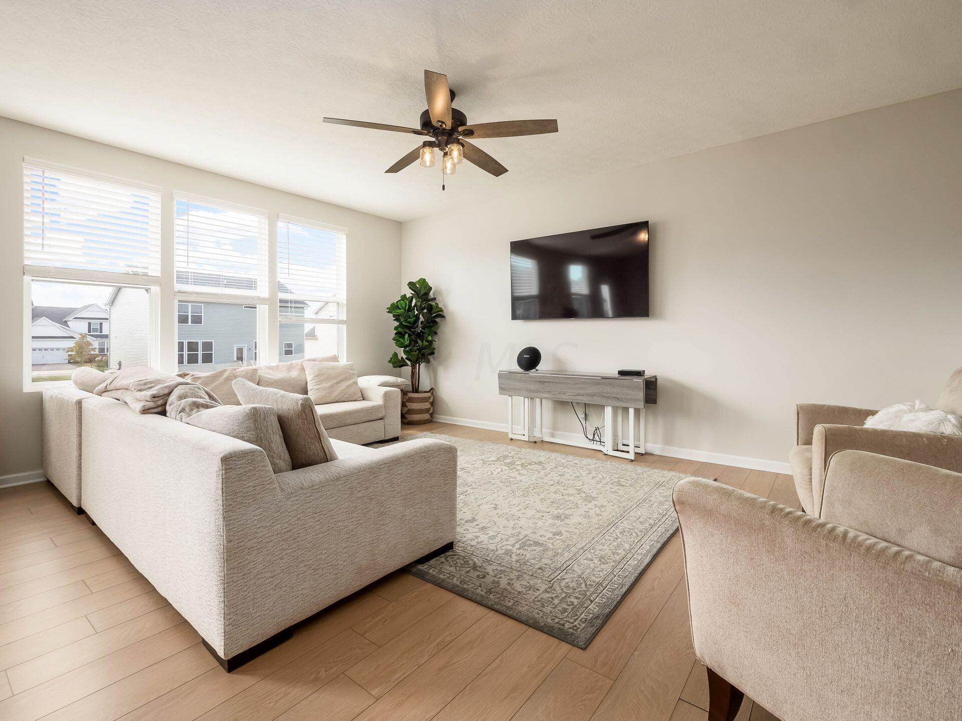 121 Leather Leaf Circle