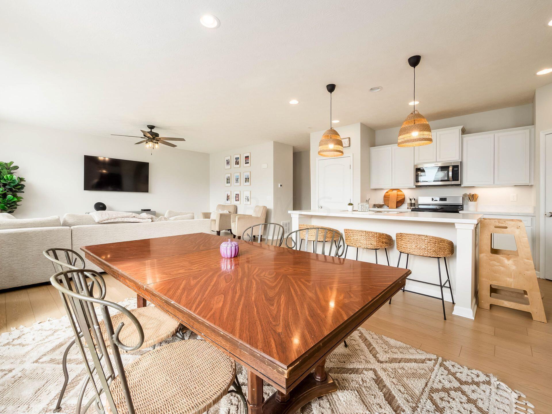 121 Leather Leaf Circle