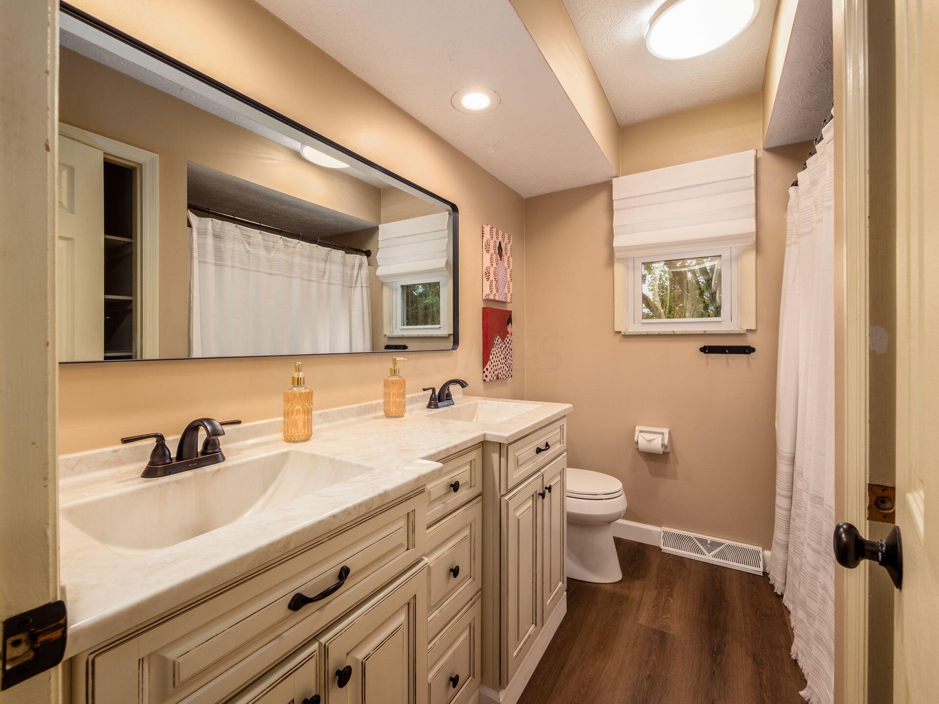 1109 Cross Country Drive