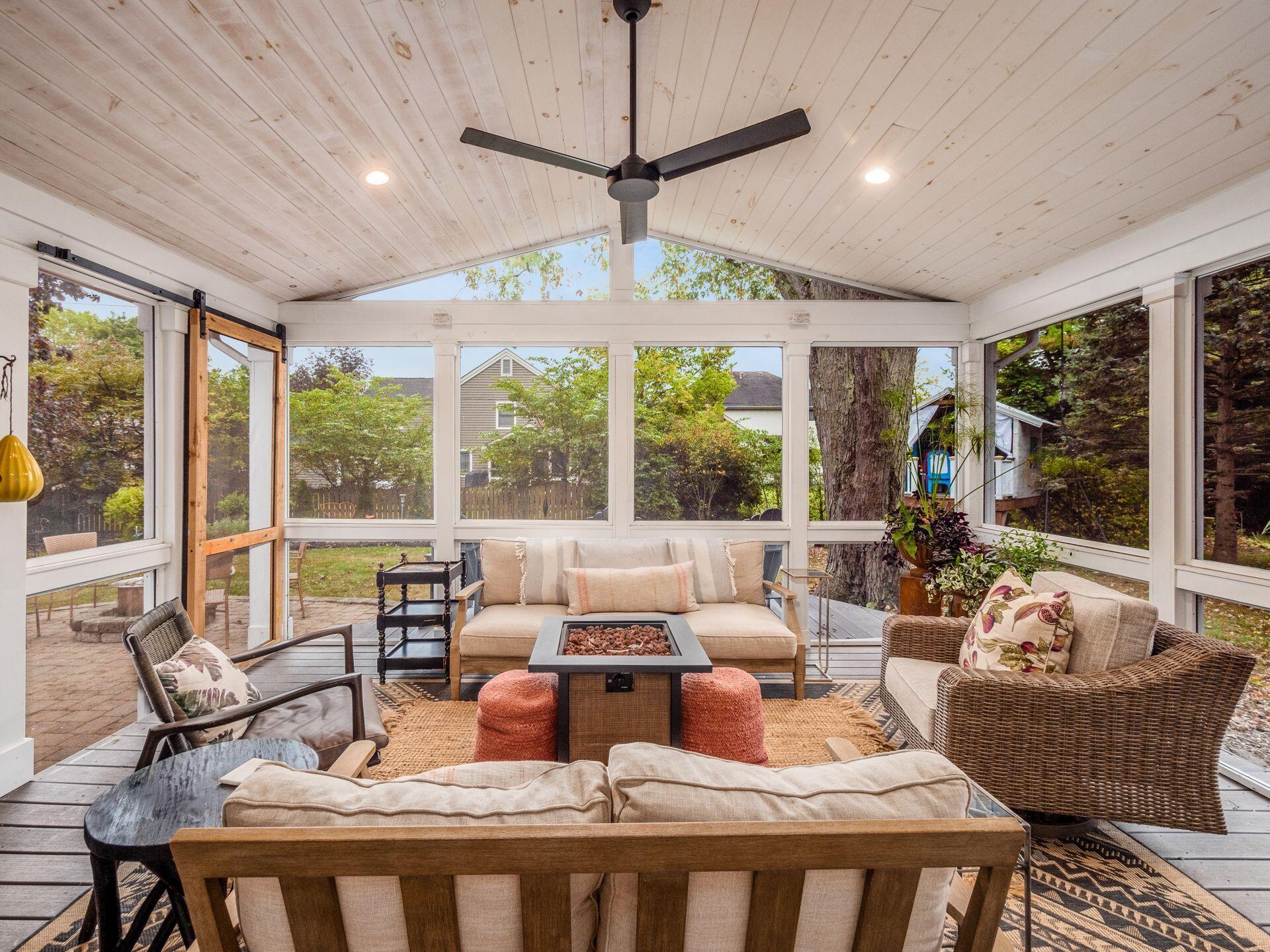 1109 Cross Country Drive