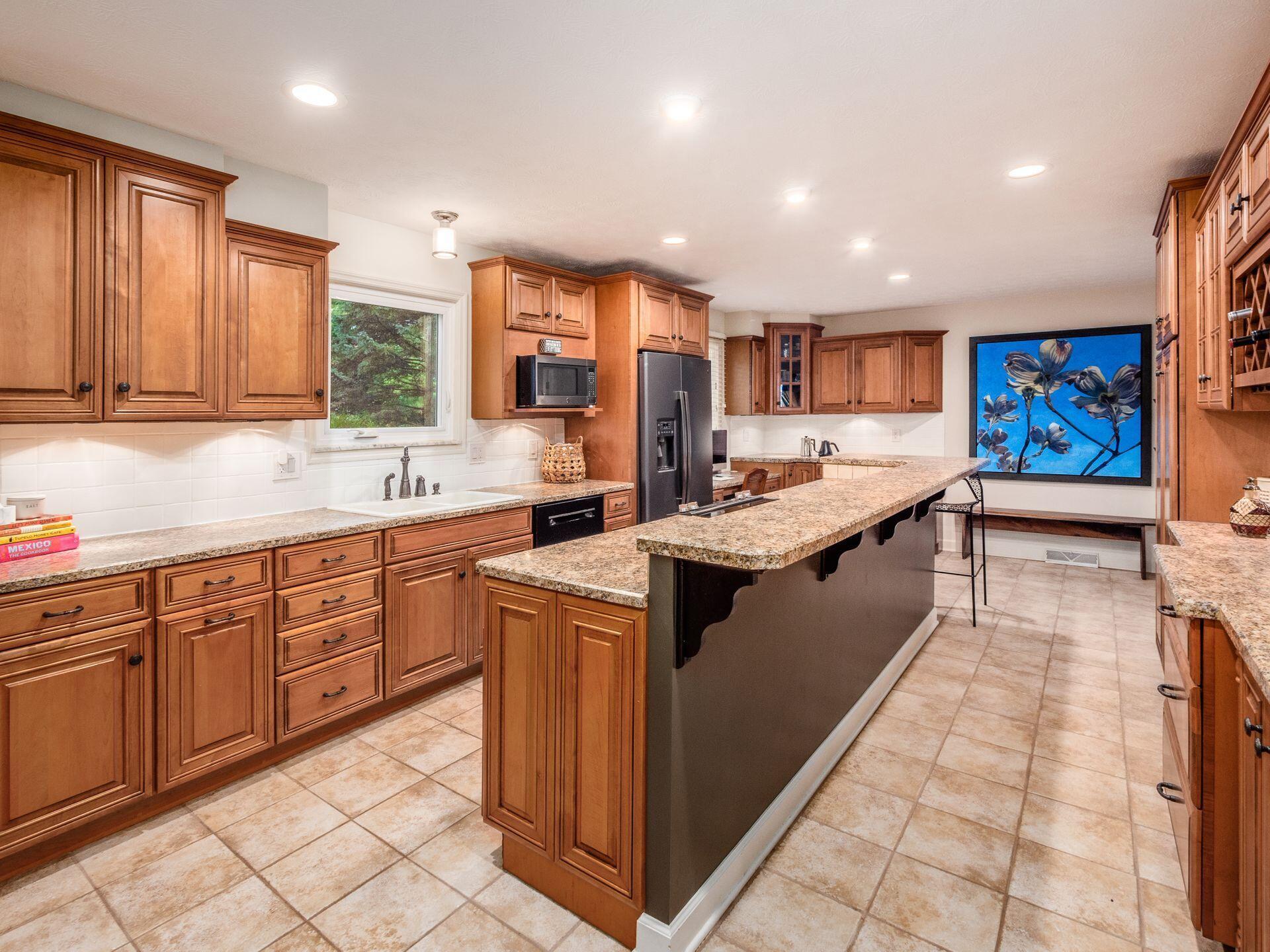 1109 Cross Country Drive