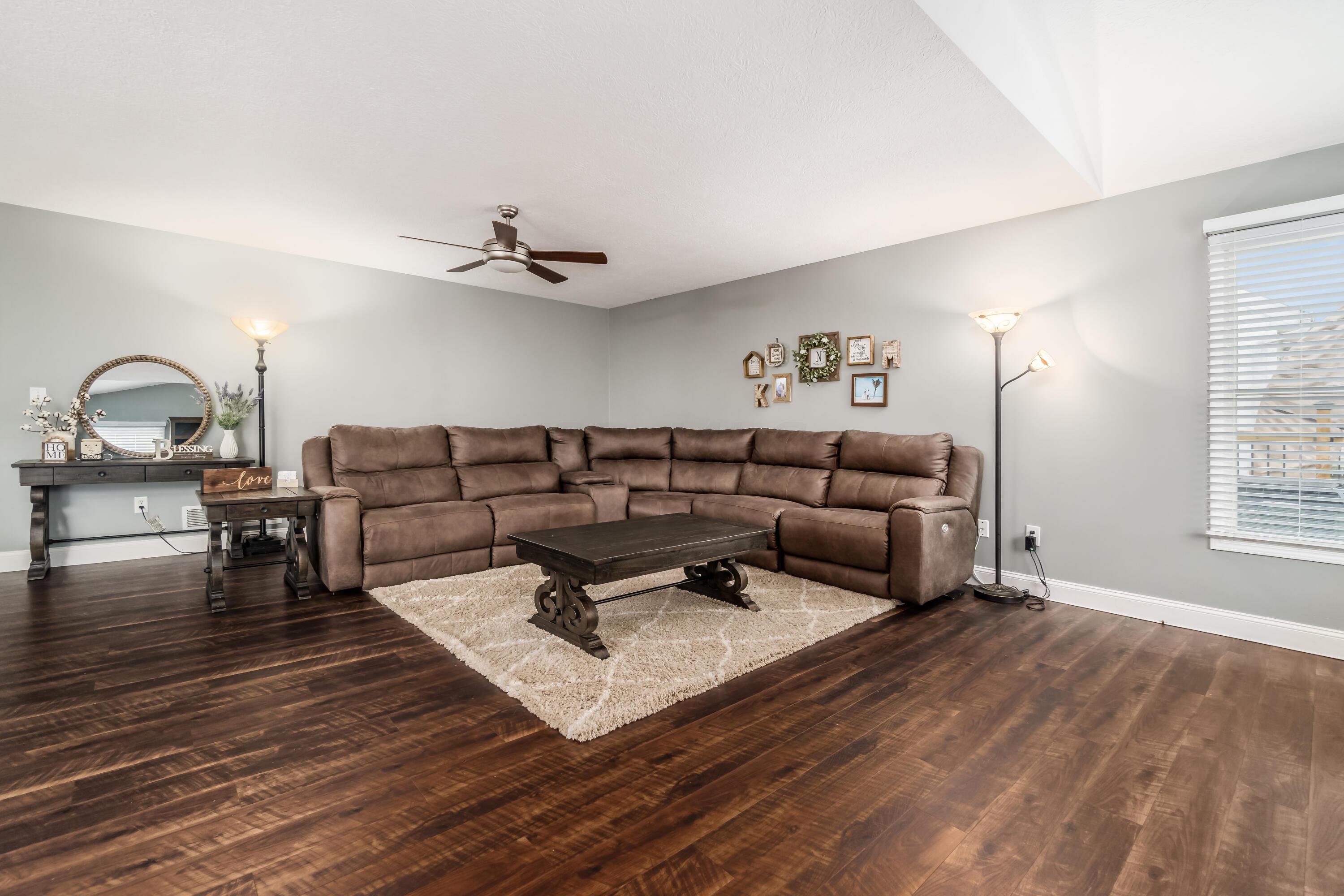 8595 Clover Glade Drive