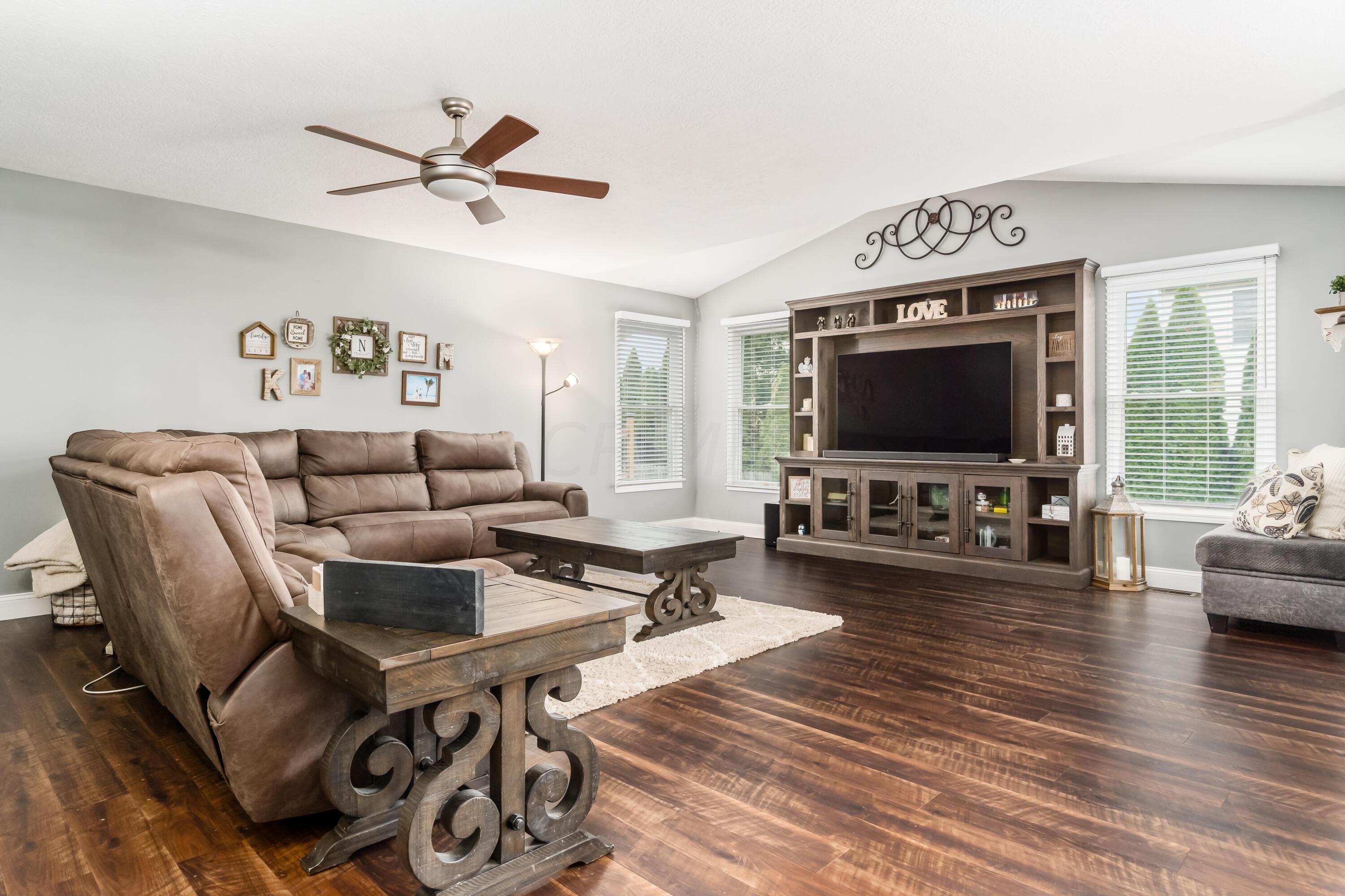 8595 Clover Glade Drive
