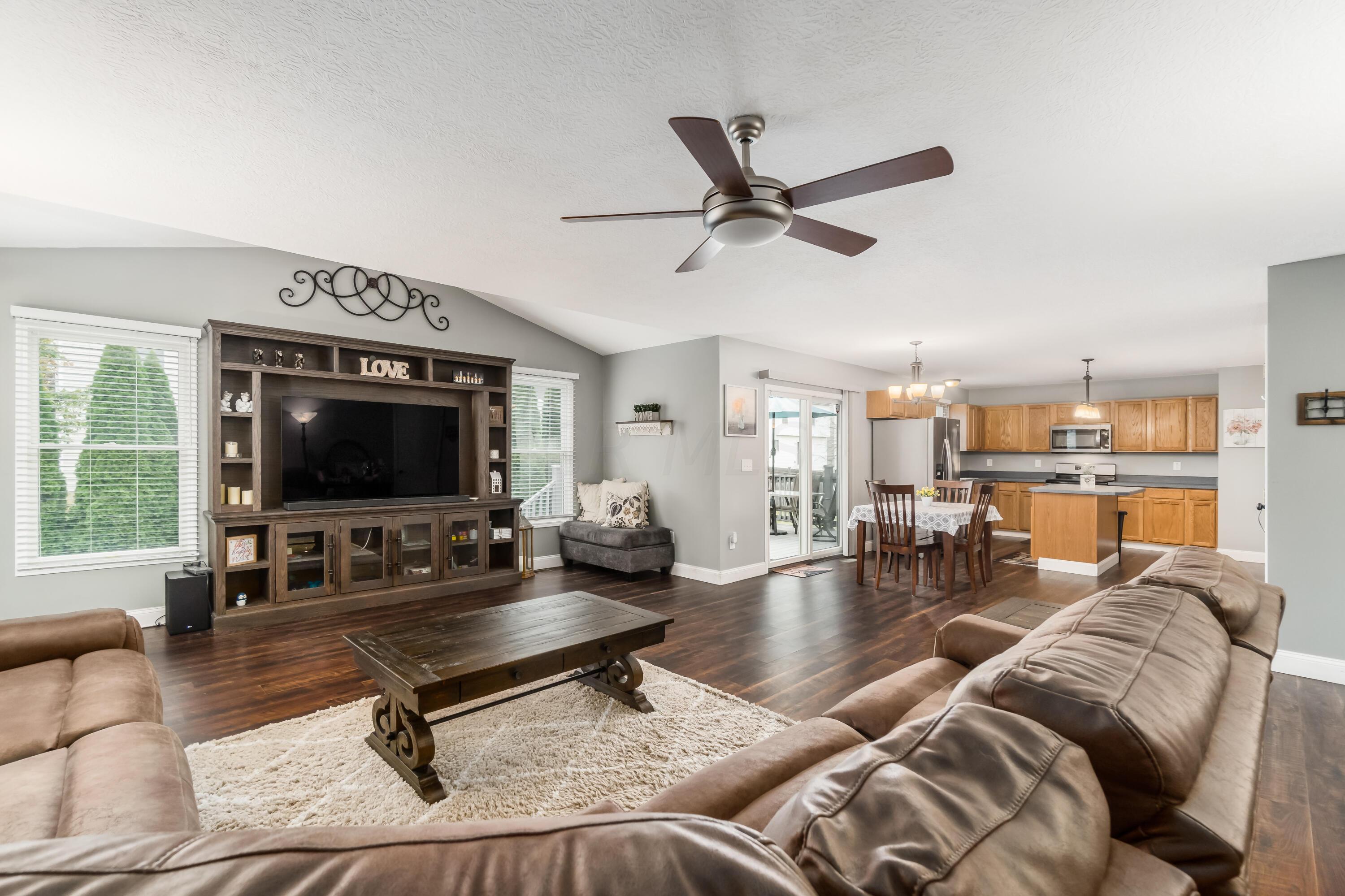 8595 Clover Glade Drive