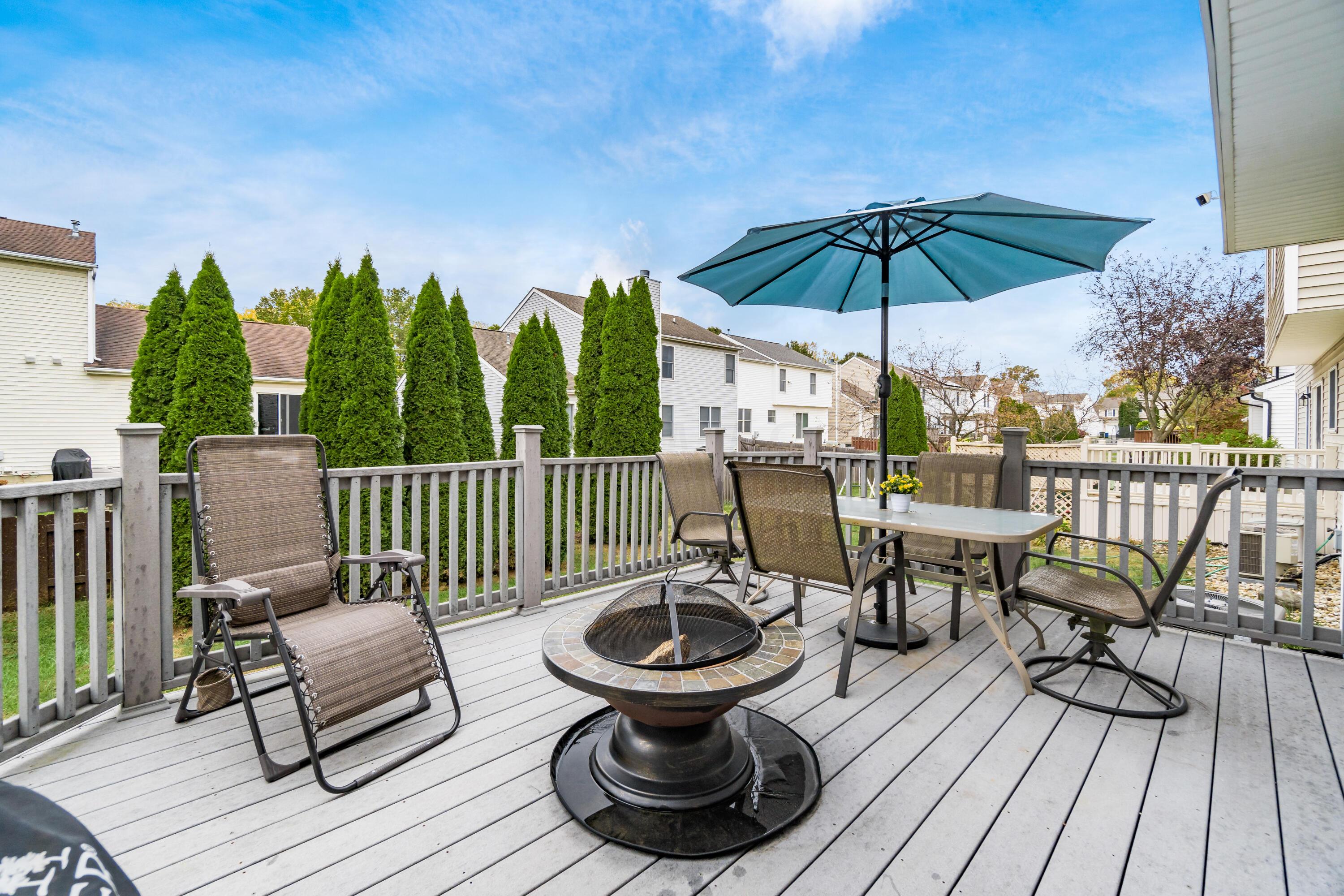 8595 Clover Glade Drive