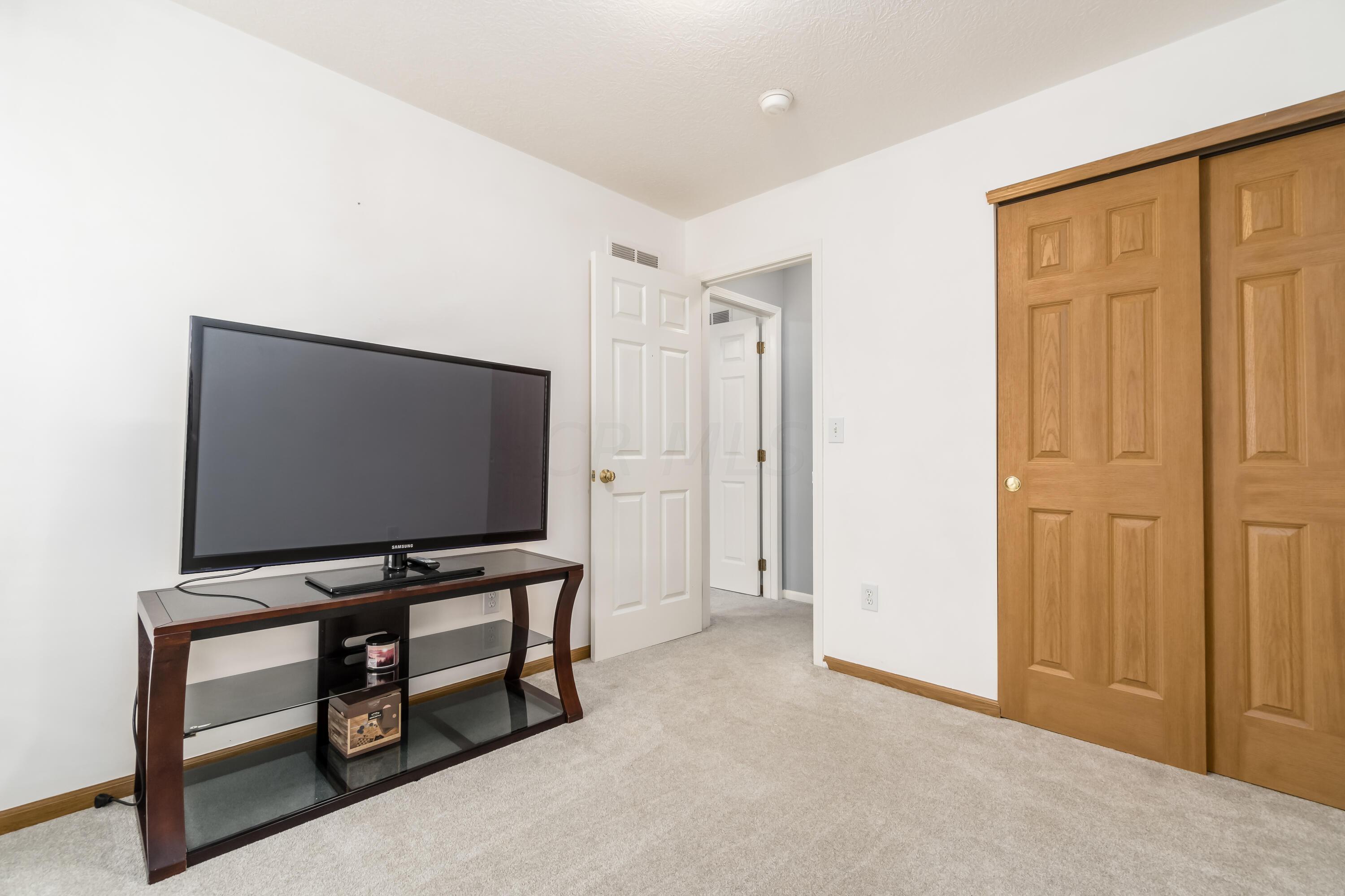 8595 Clover Glade Drive