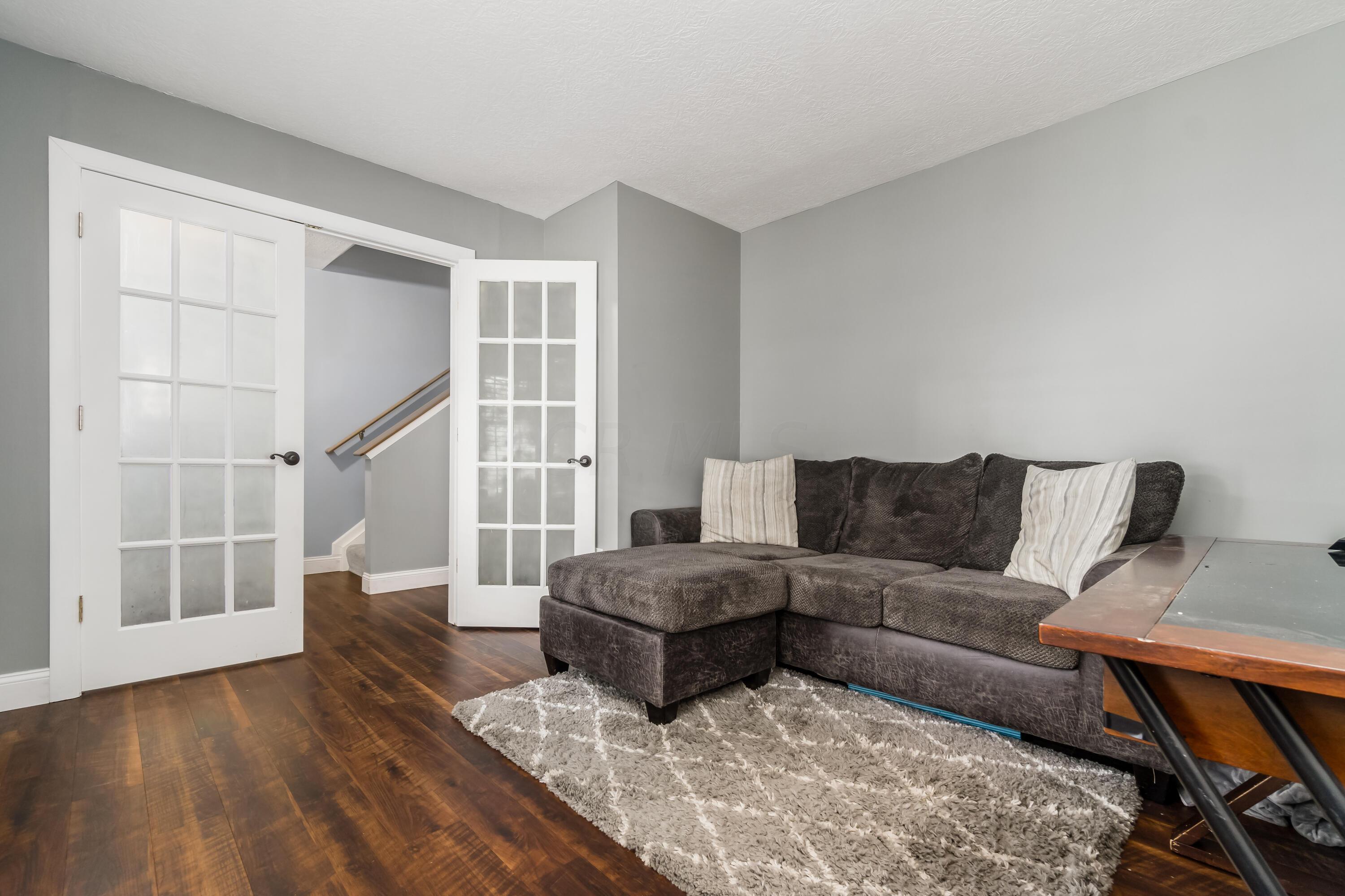 8595 Clover Glade Drive